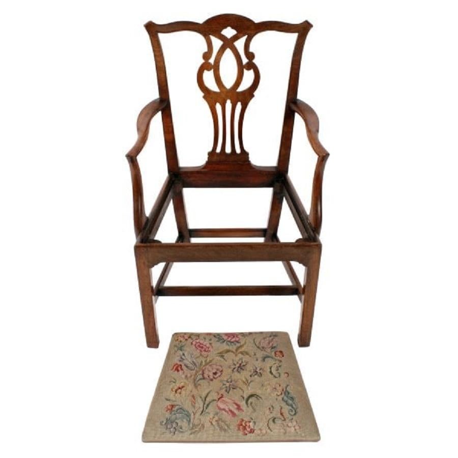 18th Century Chippendale Elbow Chair In Good Condition For Sale In London, GB