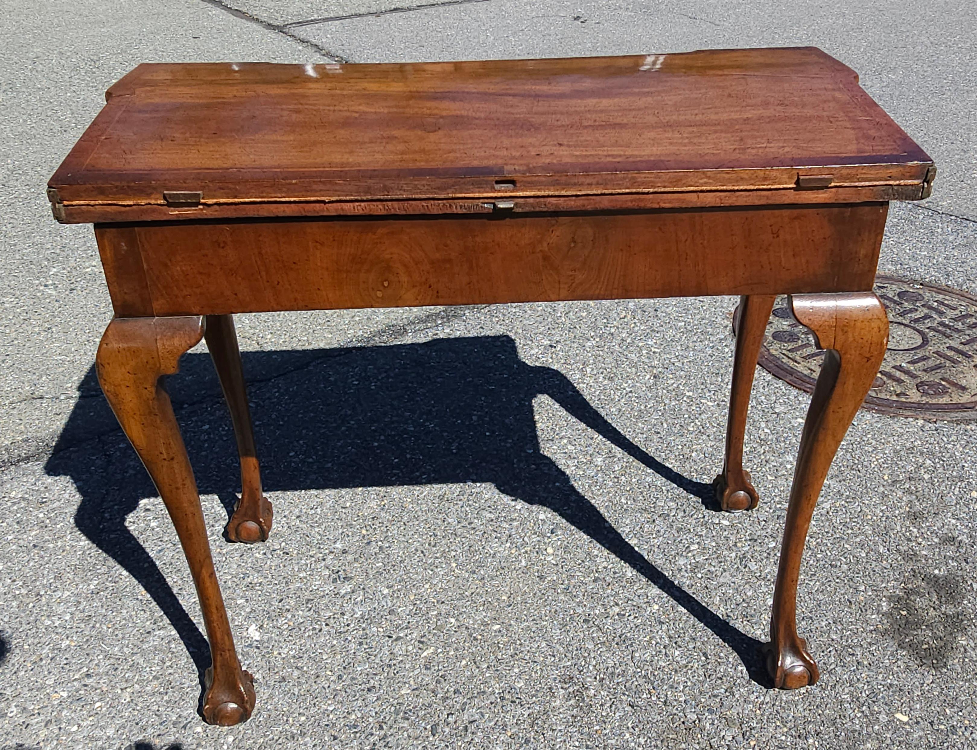 18th Century Chippendale Mahogany and Tooled Leather Fold Top Games Table   In Good Condition For Sale In Germantown, MD