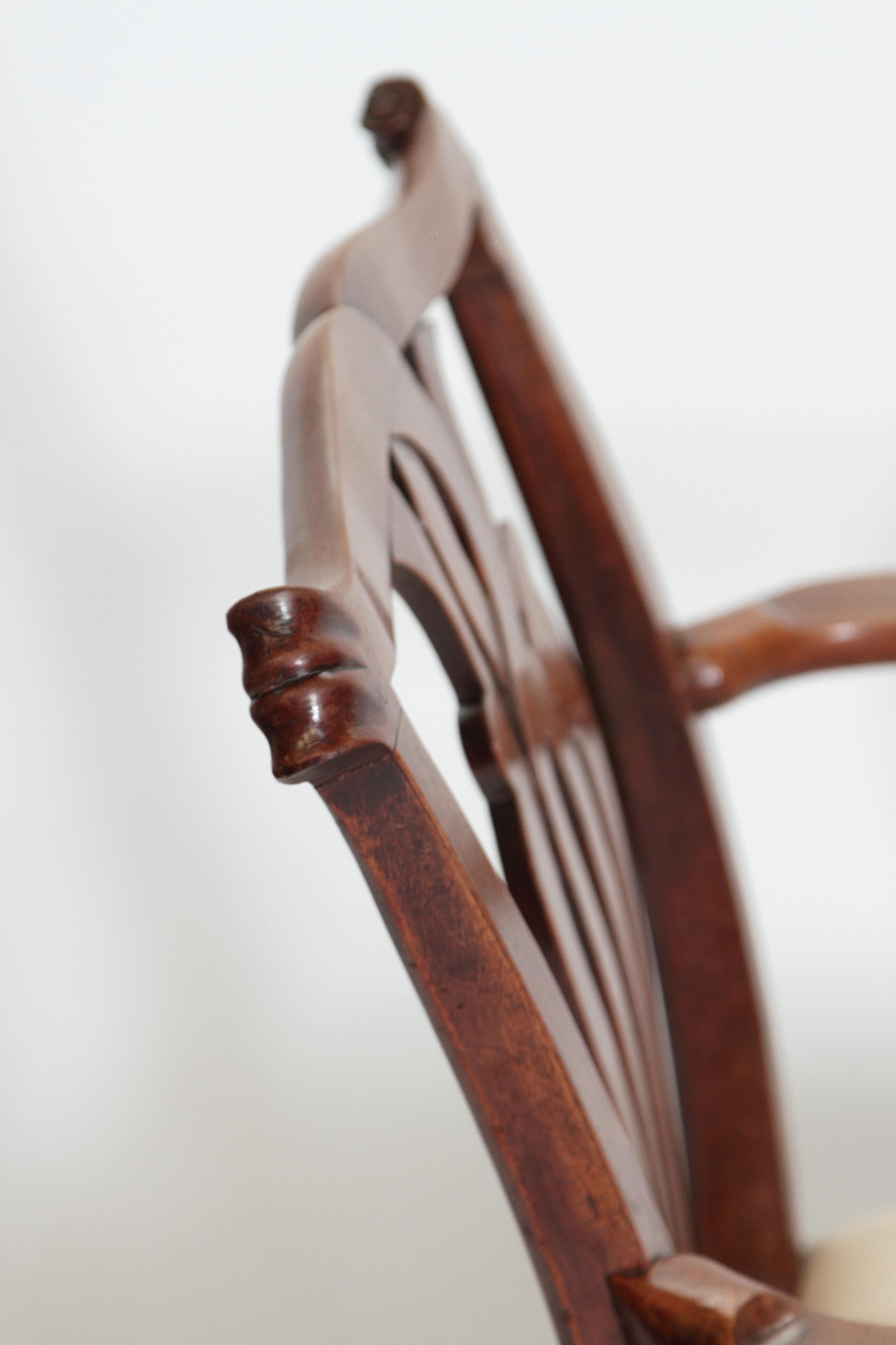 18th Century Chippendale Mahogany Armchair For Sale 2