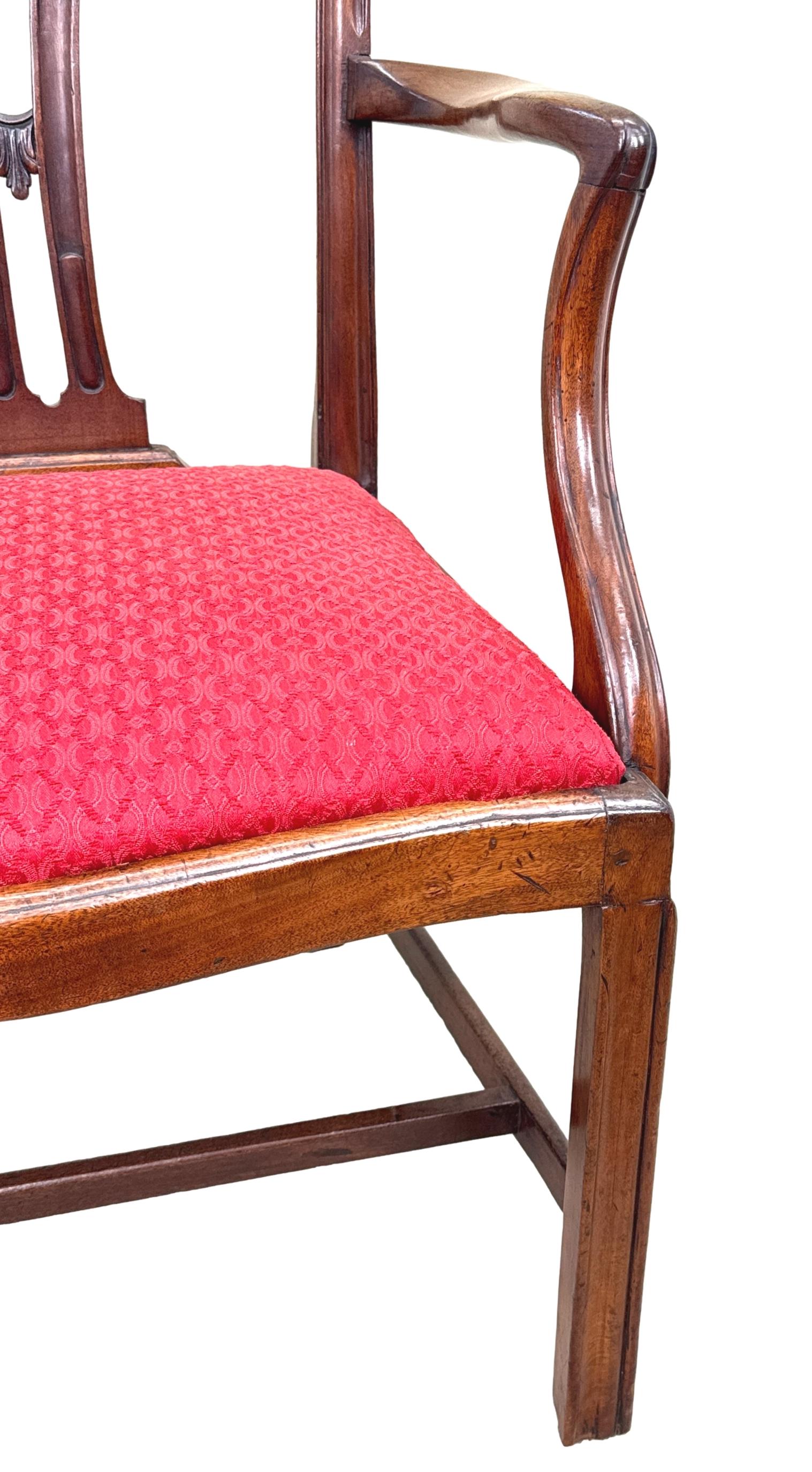 Fauteuil Chippendale en acajou du 18e siècle en vente 5