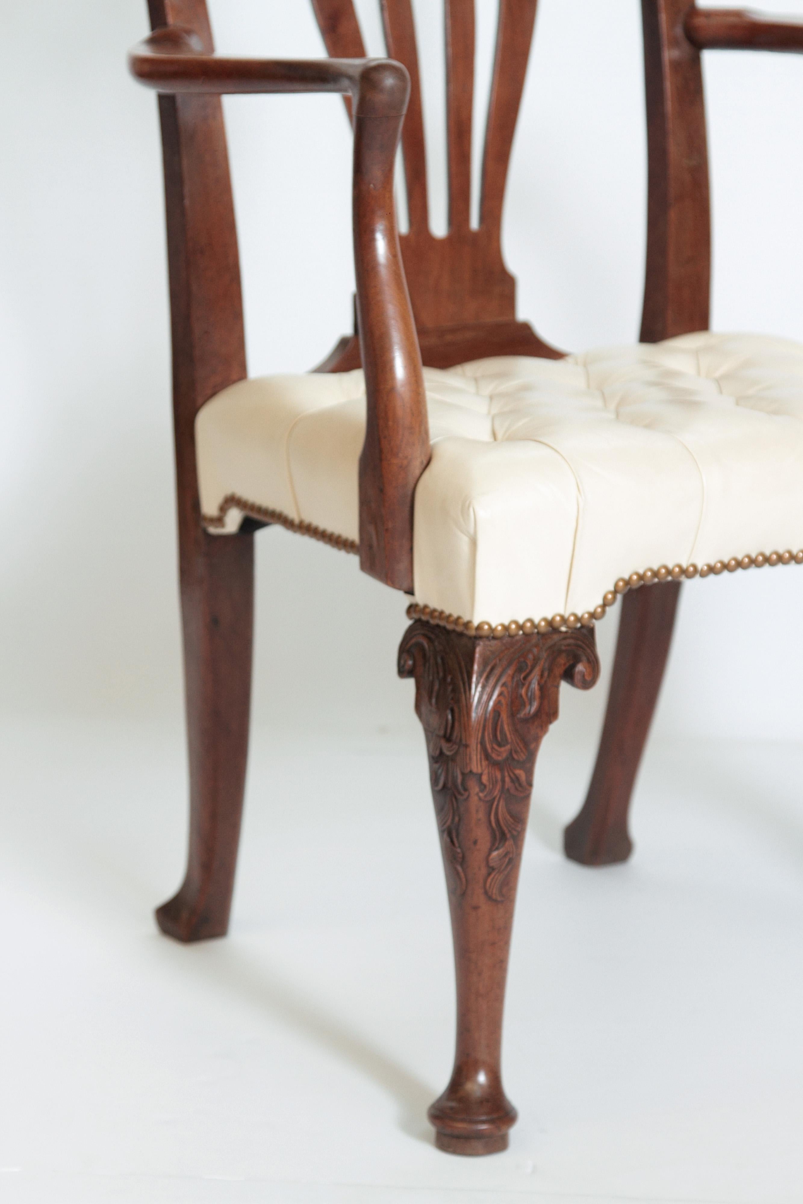 18th Century Chippendale Mahogany Armchair In Good Condition For Sale In Dallas, TX