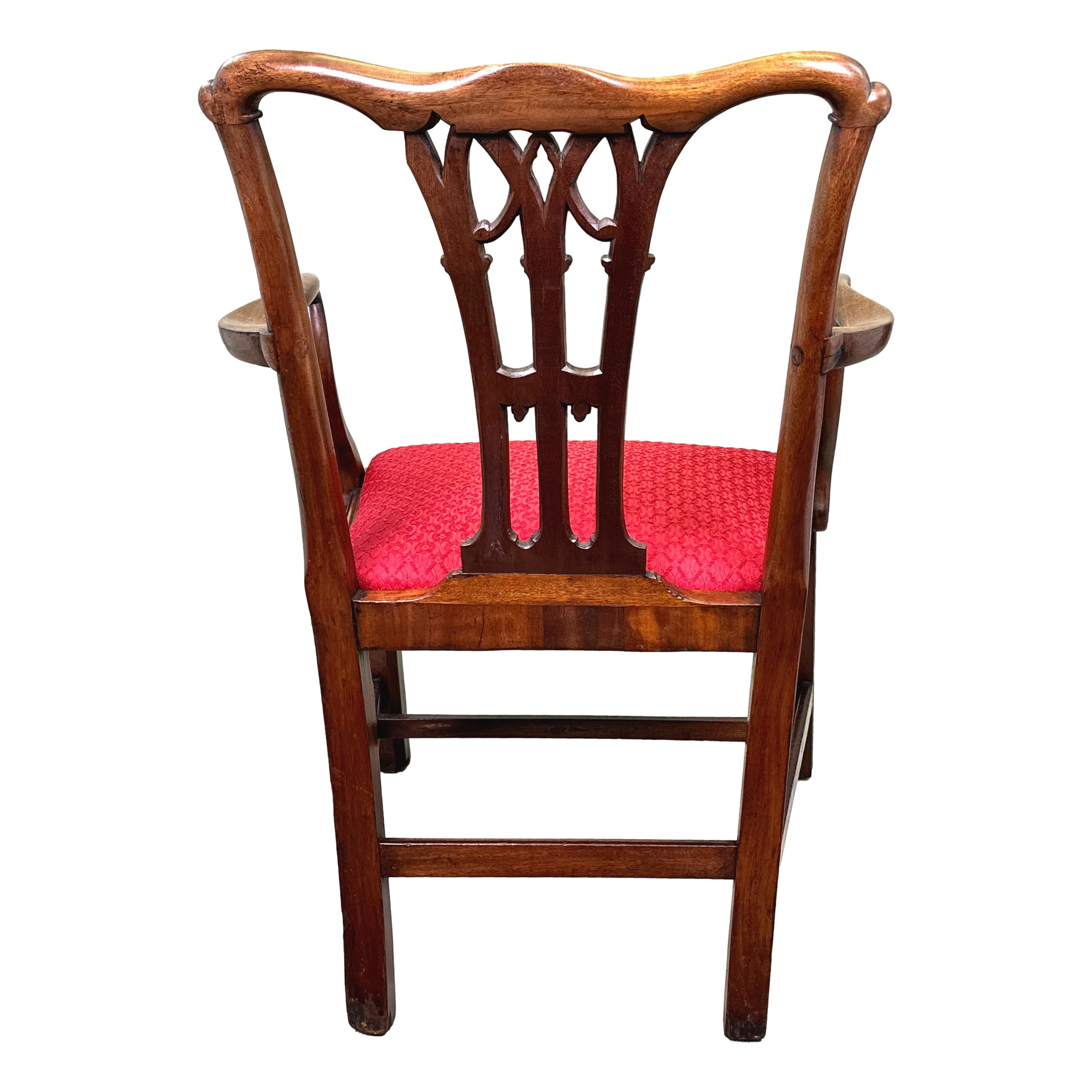 18th Century Chippendale Mahogany Armchair For Sale 4