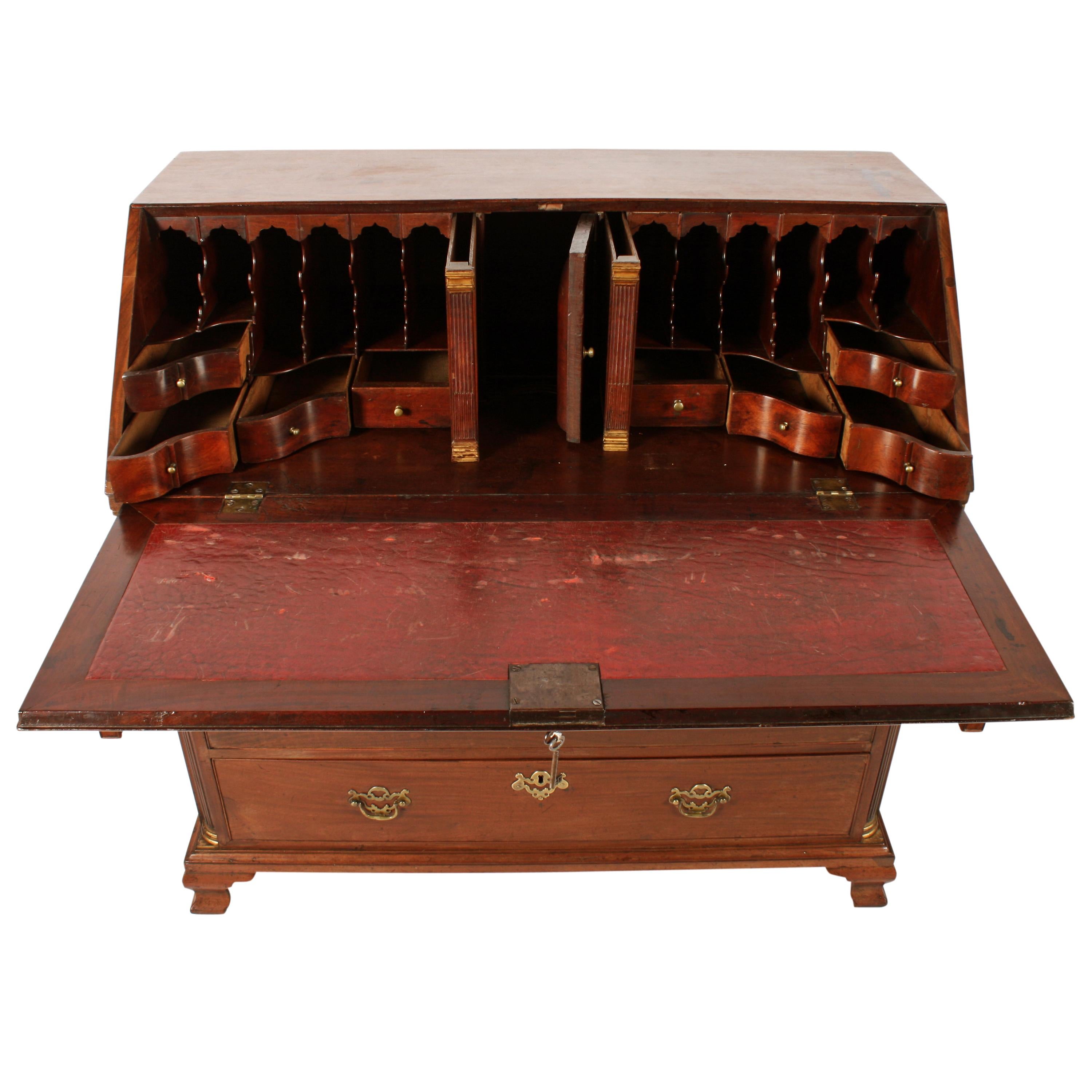 18th Century Chippendale Georgian Mahogany Bureau Desk In Good Condition For Sale In Newcastle Upon Tyne, GB