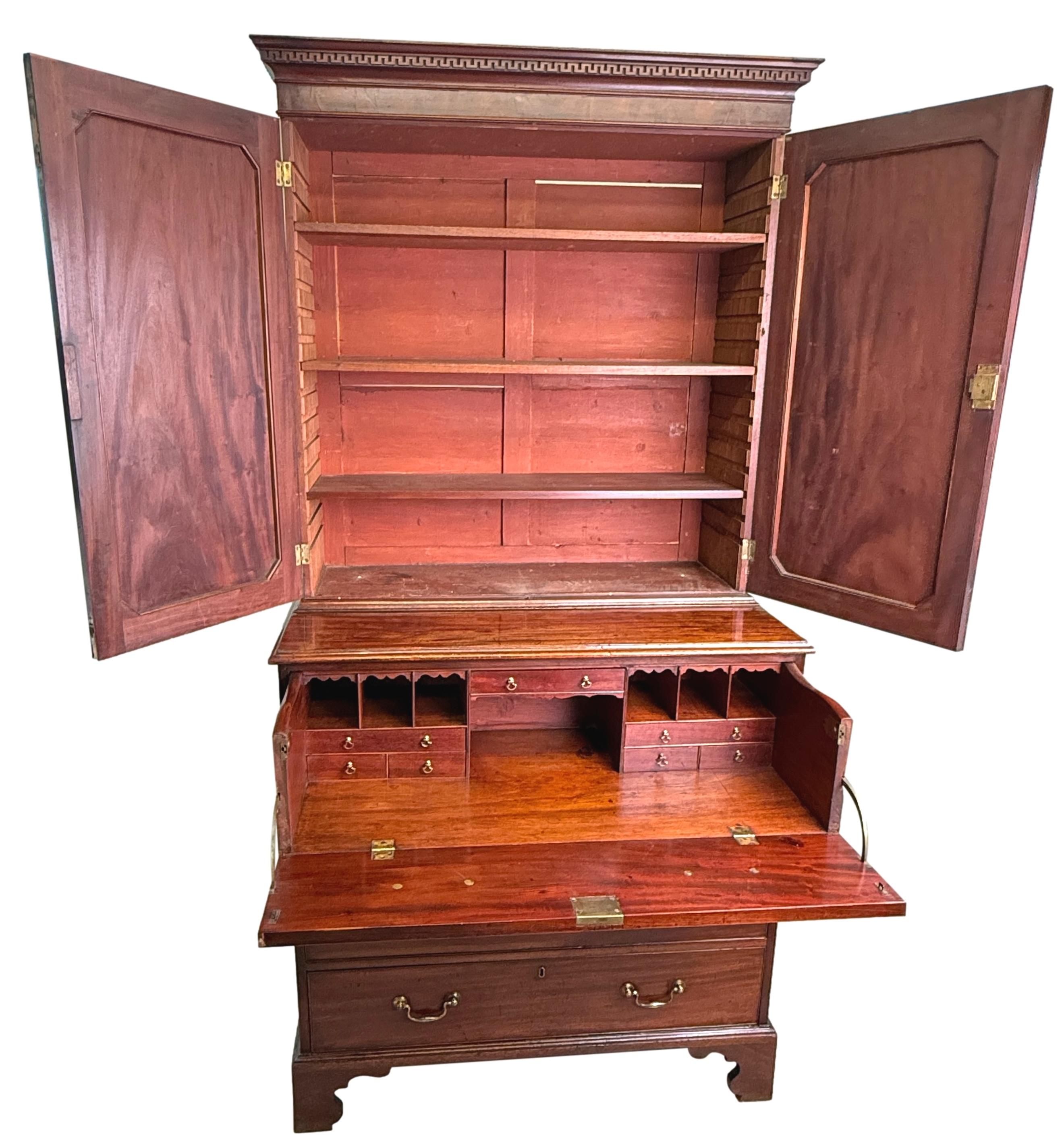 Inglese Libreria Chippendale in mogano del XVIII secolo in vendita