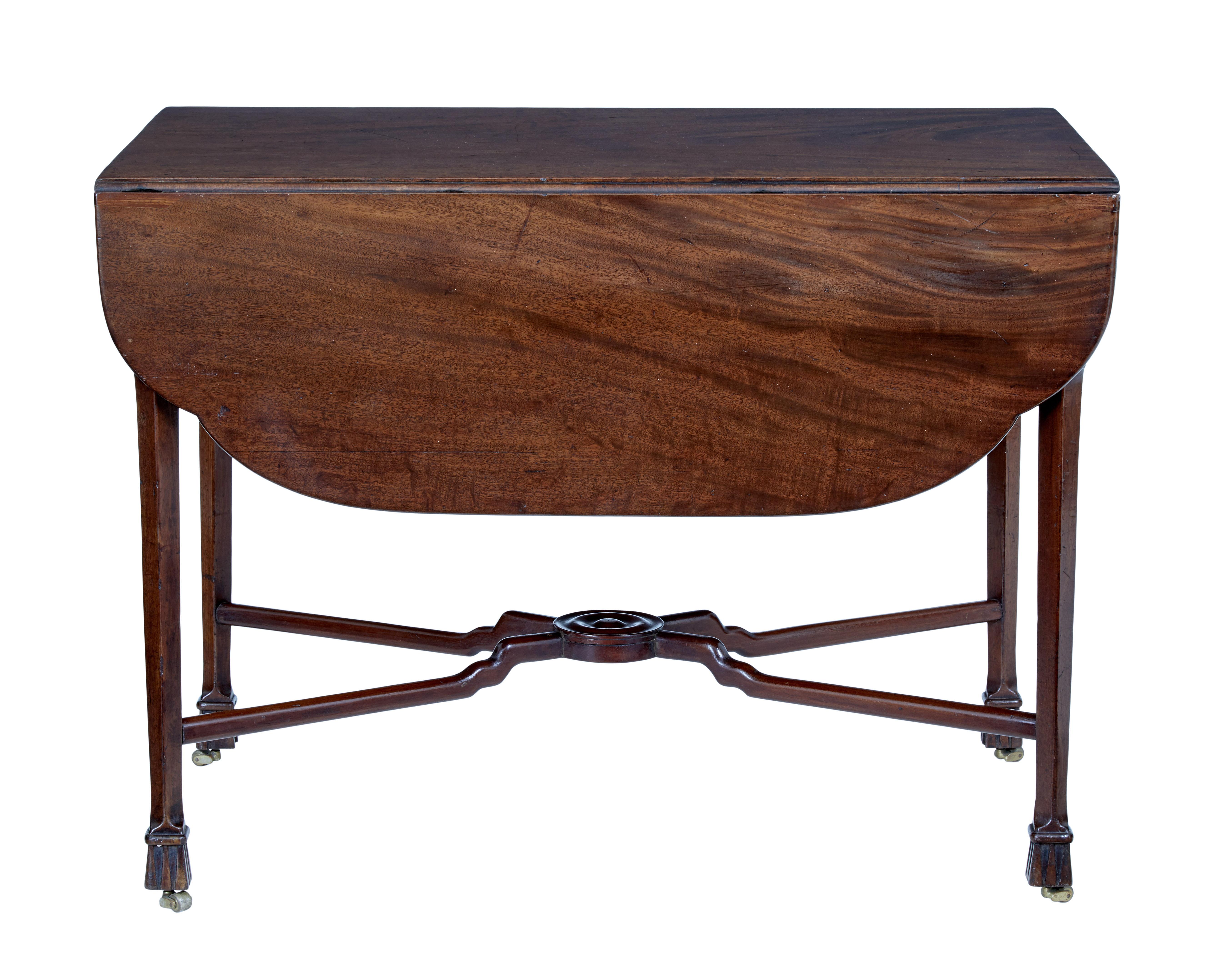 18th Century Chippendale Mahogany Pembroke Table In Good Condition In Debenham, Suffolk