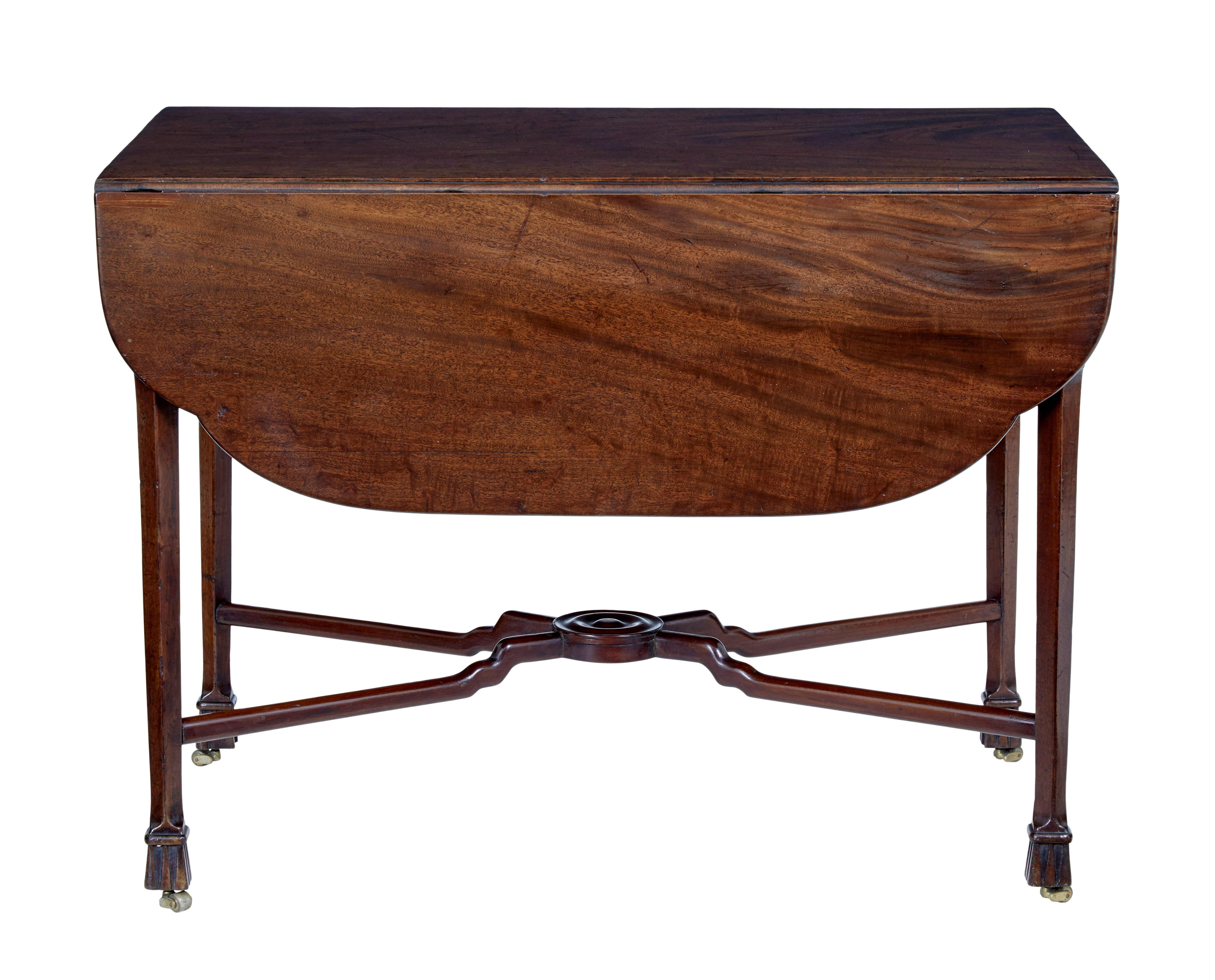 Table de pembroke en acajou Chippendale du 18e siècle Bon état - En vente à Debenham, Suffolk