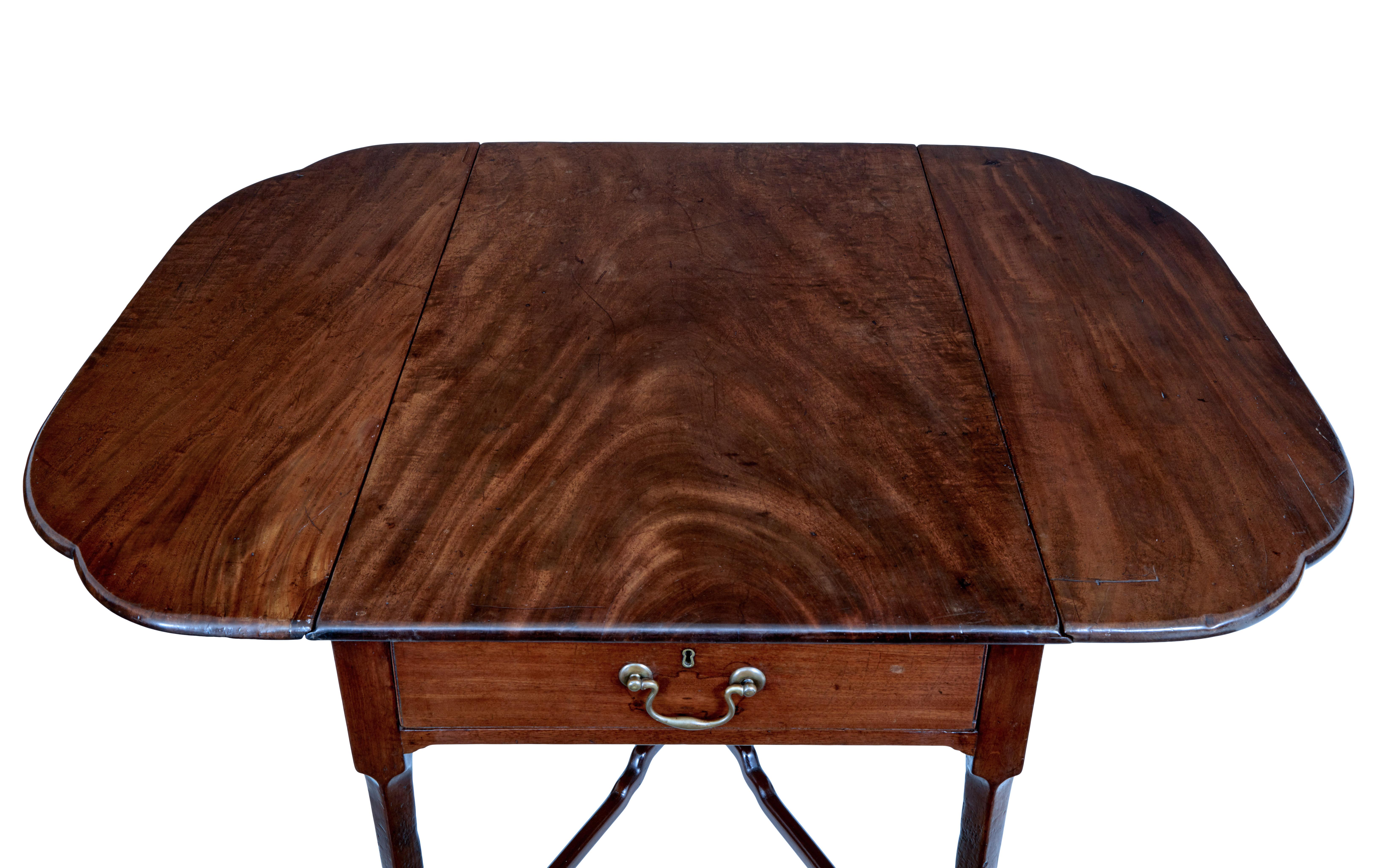 18th Century Chippendale Mahogany Pembroke Table 1