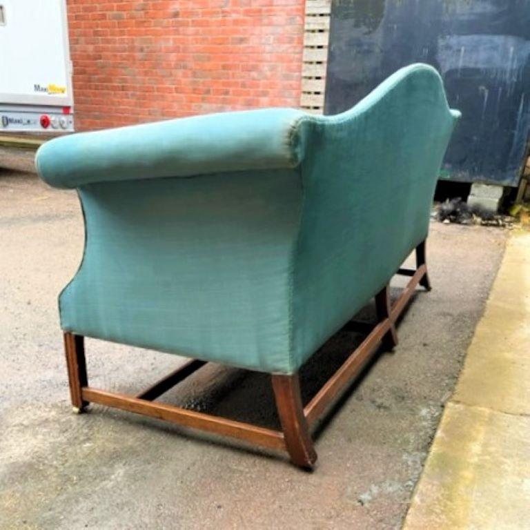 18th Century and Earlier 18th Century Chippendale-Period Mahogany Camel Back Sofa