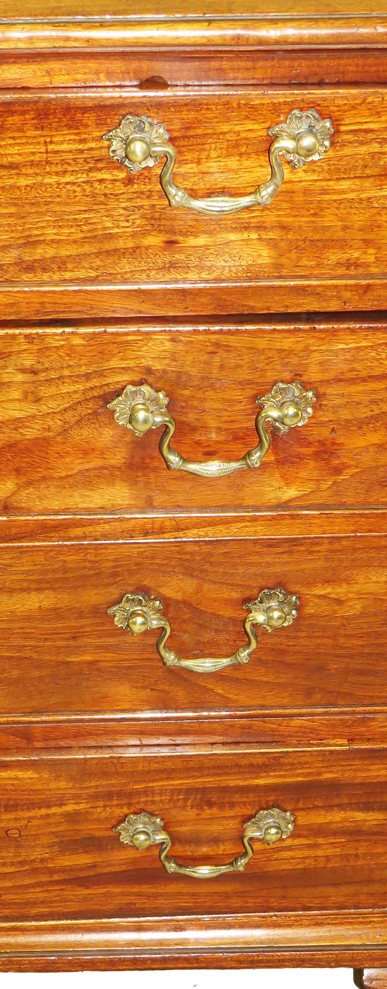 chippendale mahogany chest of drawers