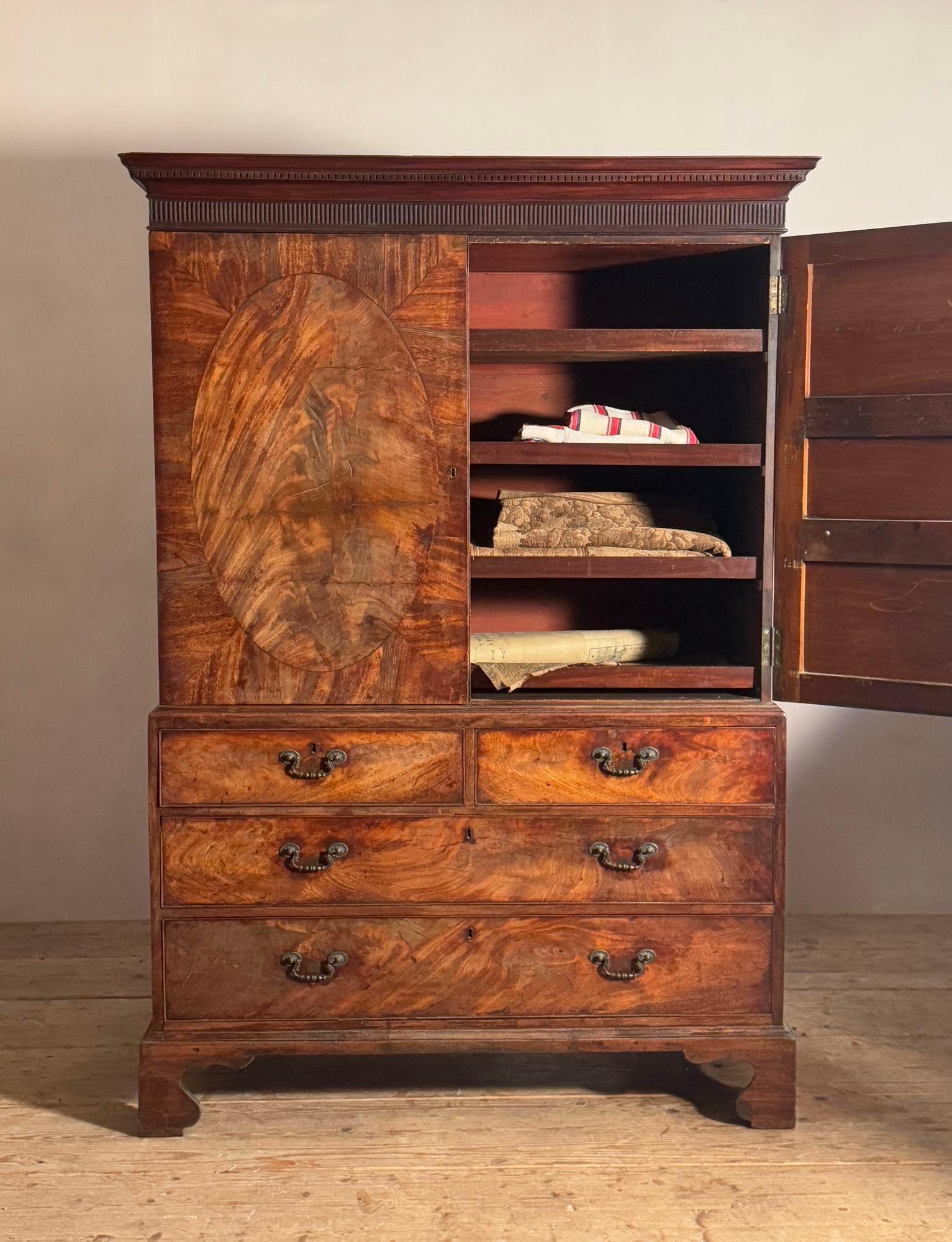 18th Century Chippendale Period Mahogany Linen Press In Fair Condition For Sale In Grange-Over-Sands, GB