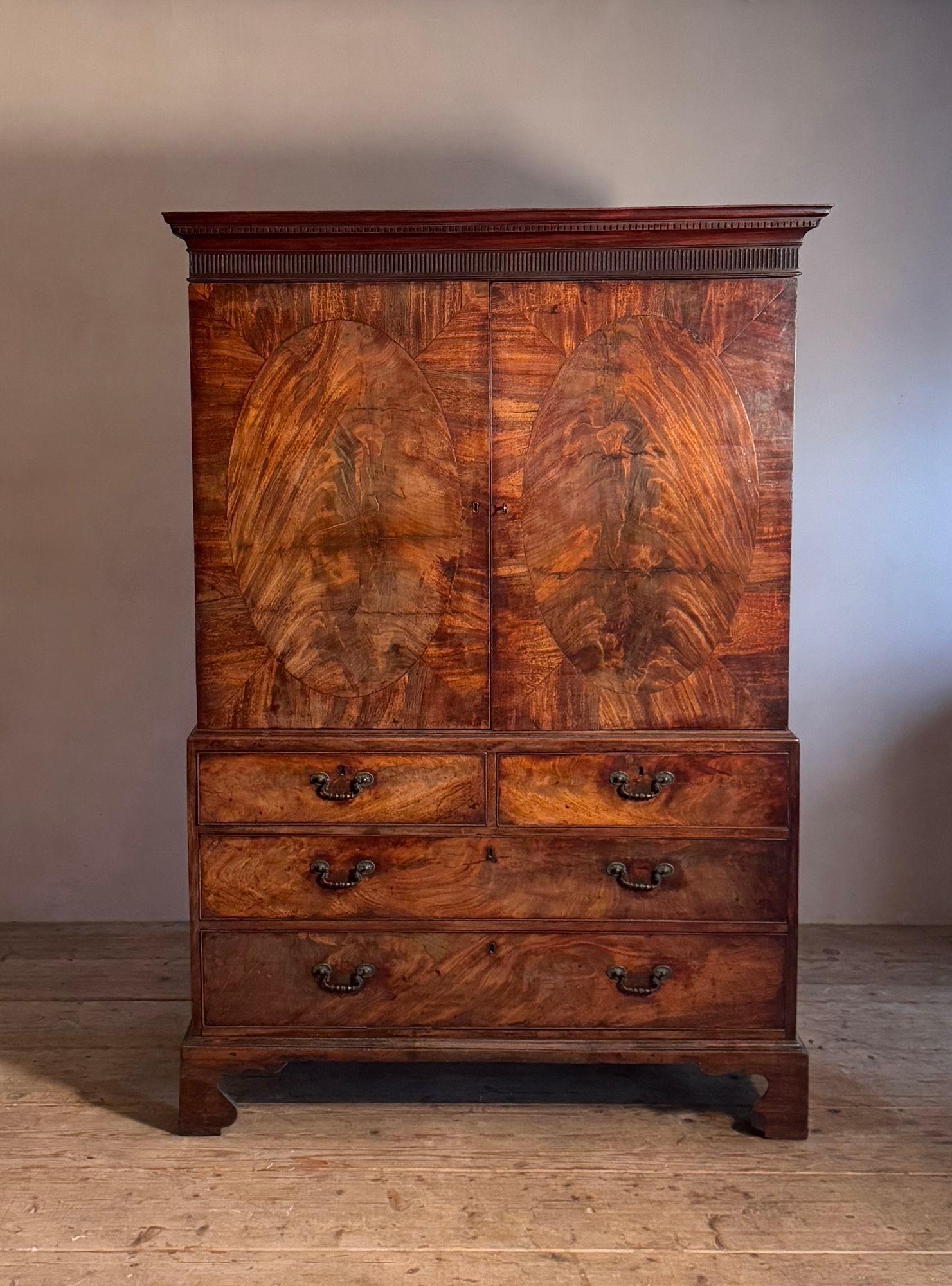 18th Century Chippendale Period Mahogany Linen Press For Sale 2