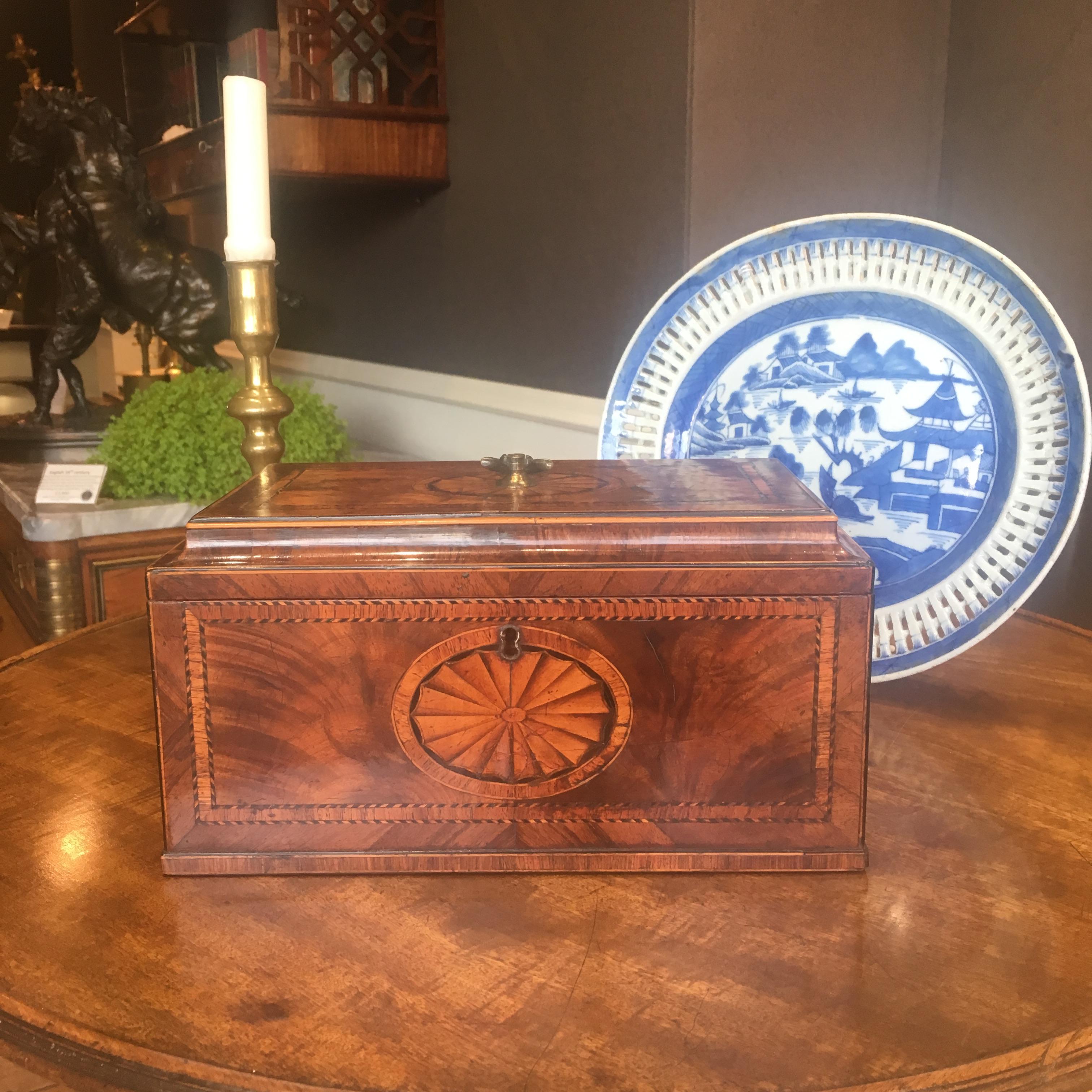 Boxwood 18th Century Chippendale period Tea Caddy or chest