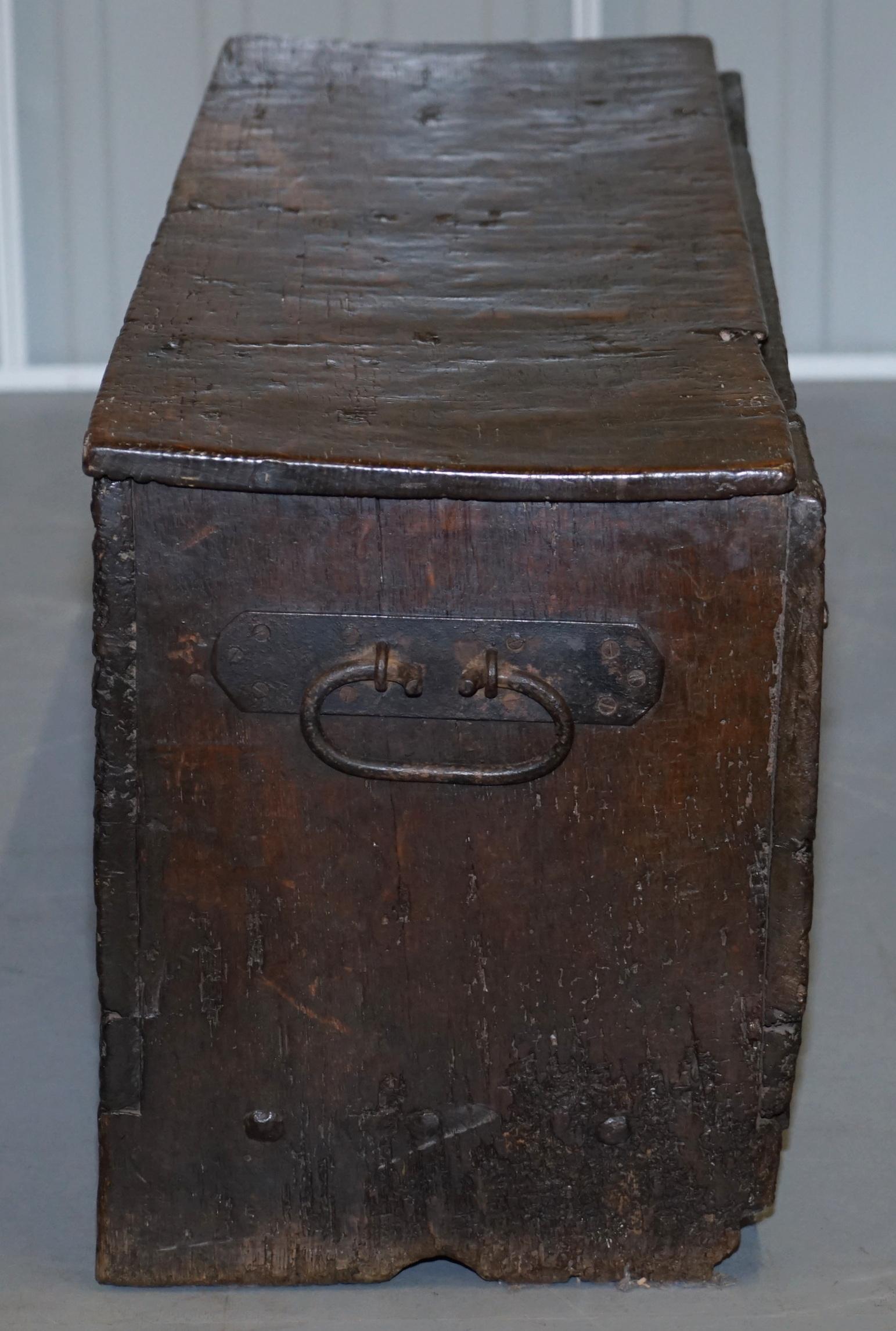 18th Century circa 1720 Solid Oak Six Plank Coffer Trunk Chest Thick Iron Handle 6