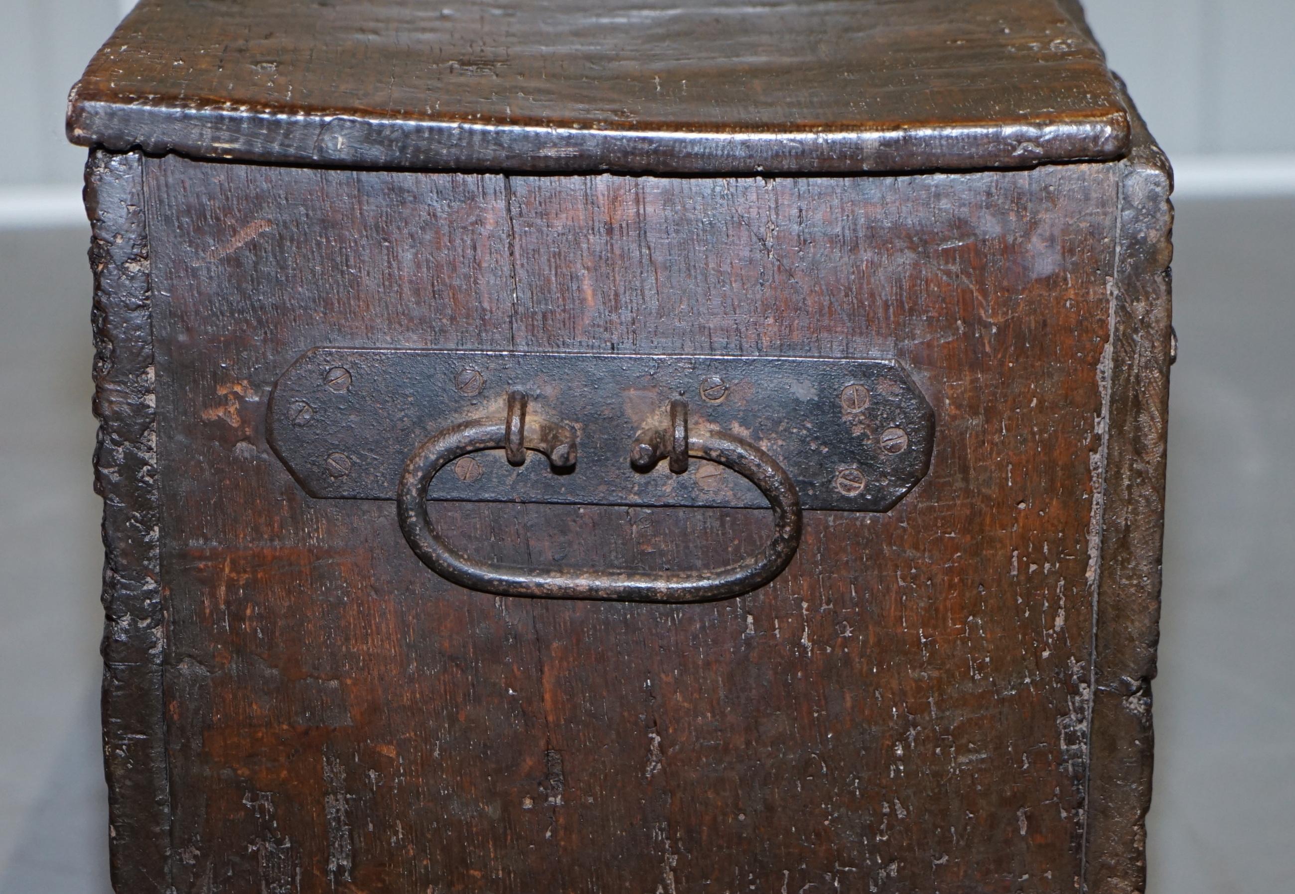 18th Century circa 1720 Solid Oak Six Plank Coffer Trunk Chest Thick Iron Handle 7