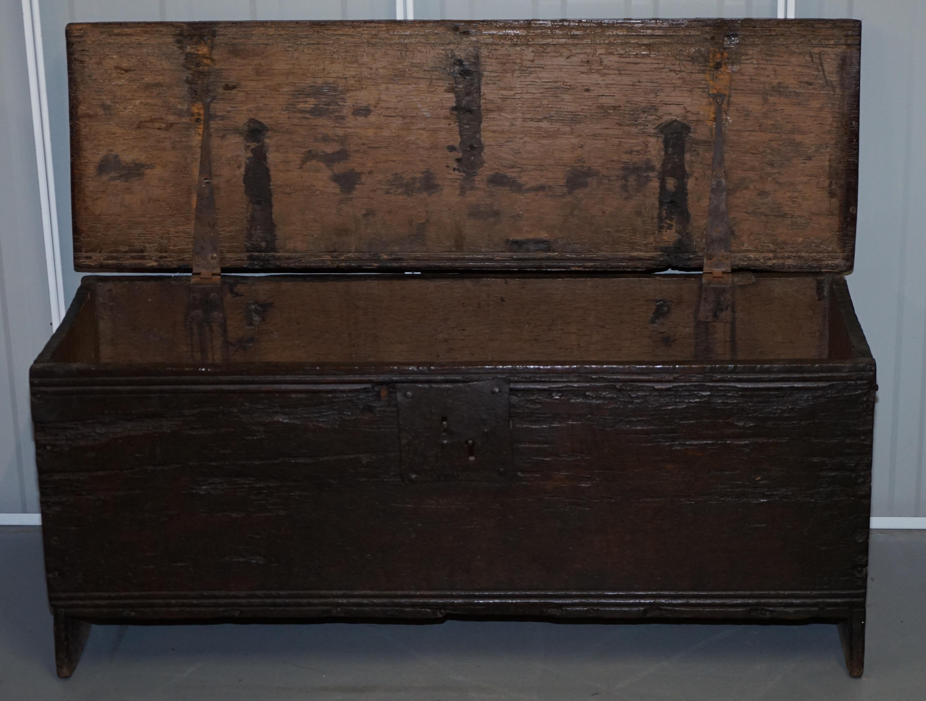 18th Century circa 1720 Solid Oak Six Plank Coffer Trunk Chest Thick Iron Handle 8