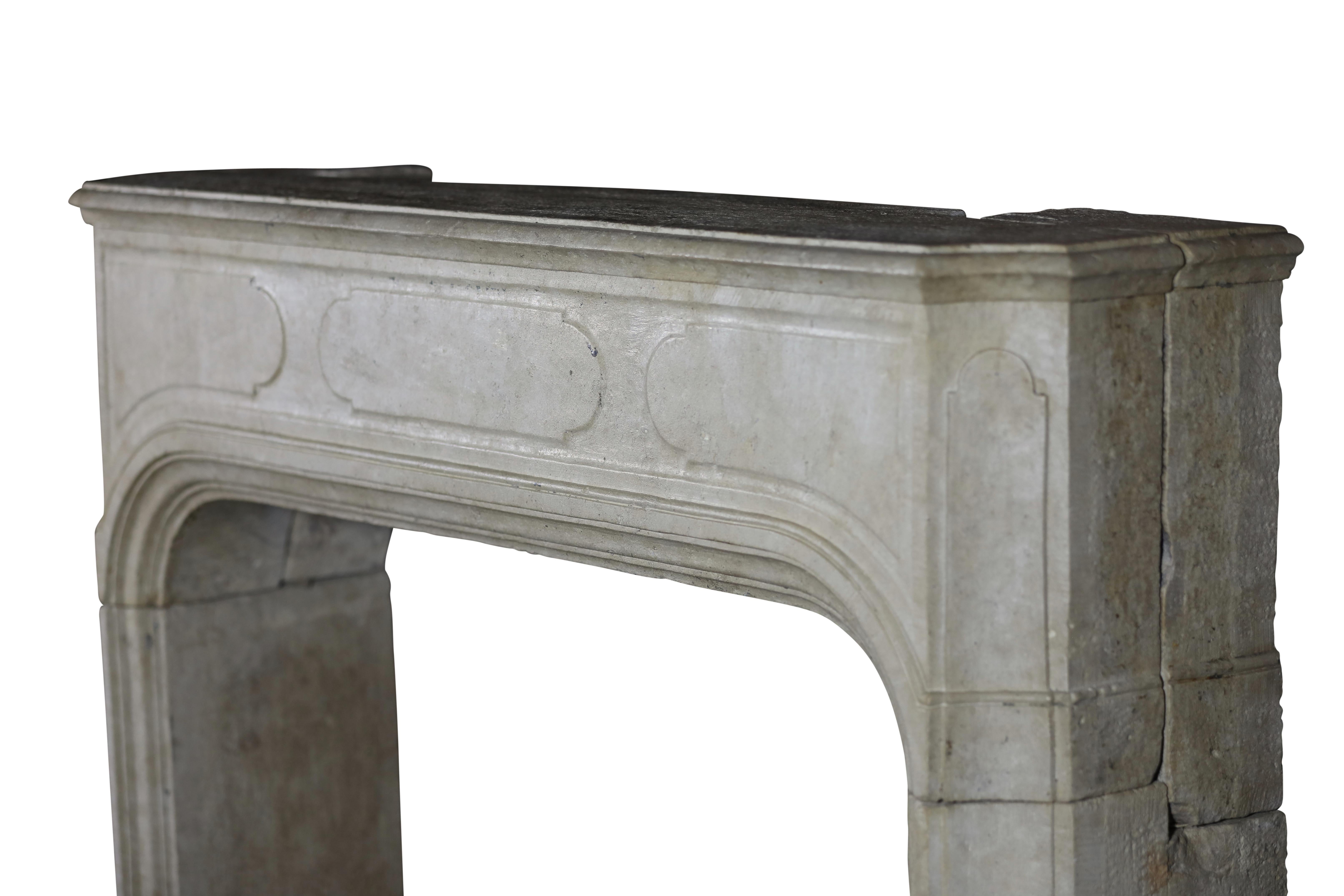 18th Century City Palace Fireplace Mantle With Original Grand Wear  For Sale 5