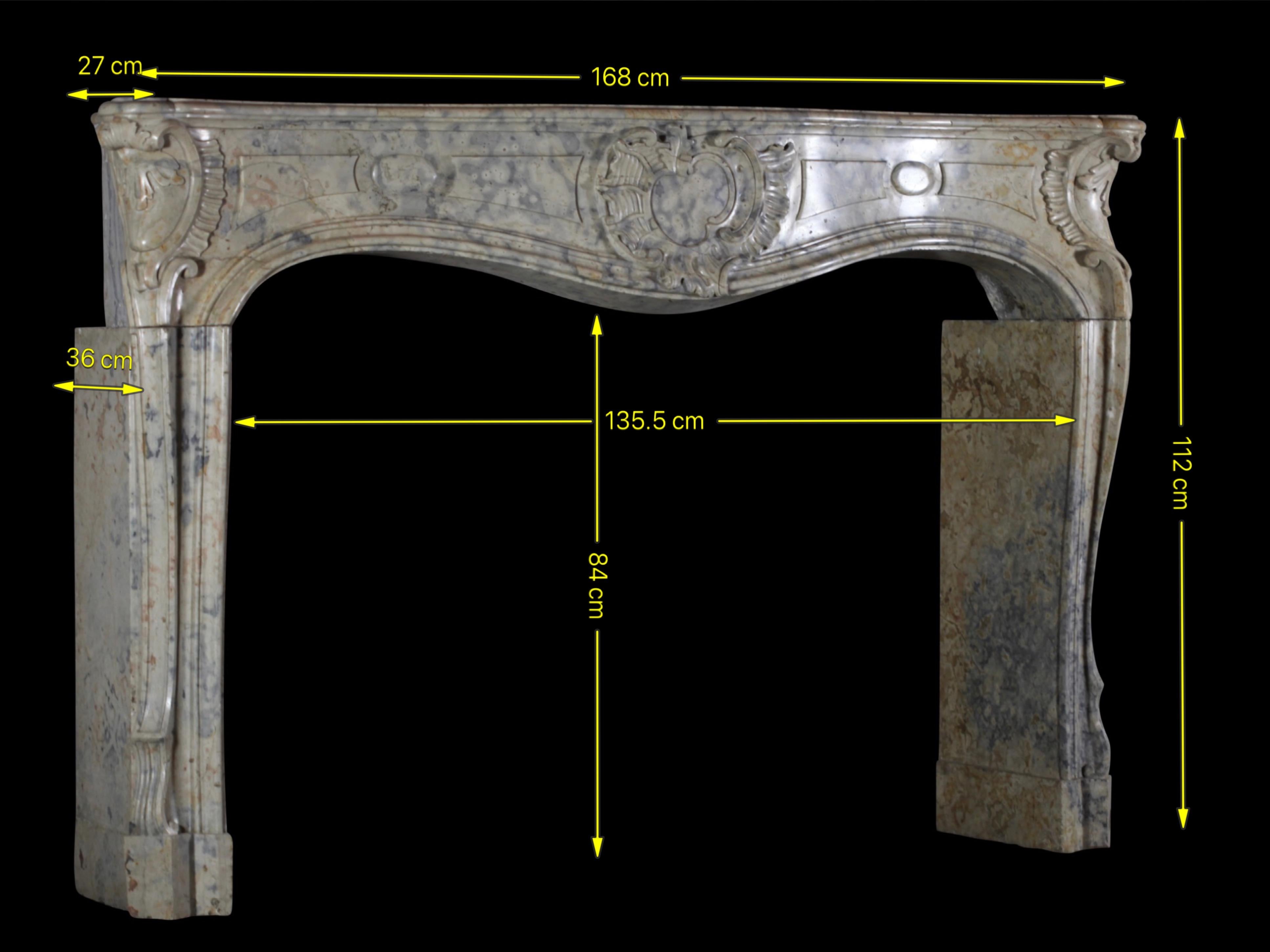 Timeless Cosmopolitan Classic French Antique Fireplace Mantle For Sale 2