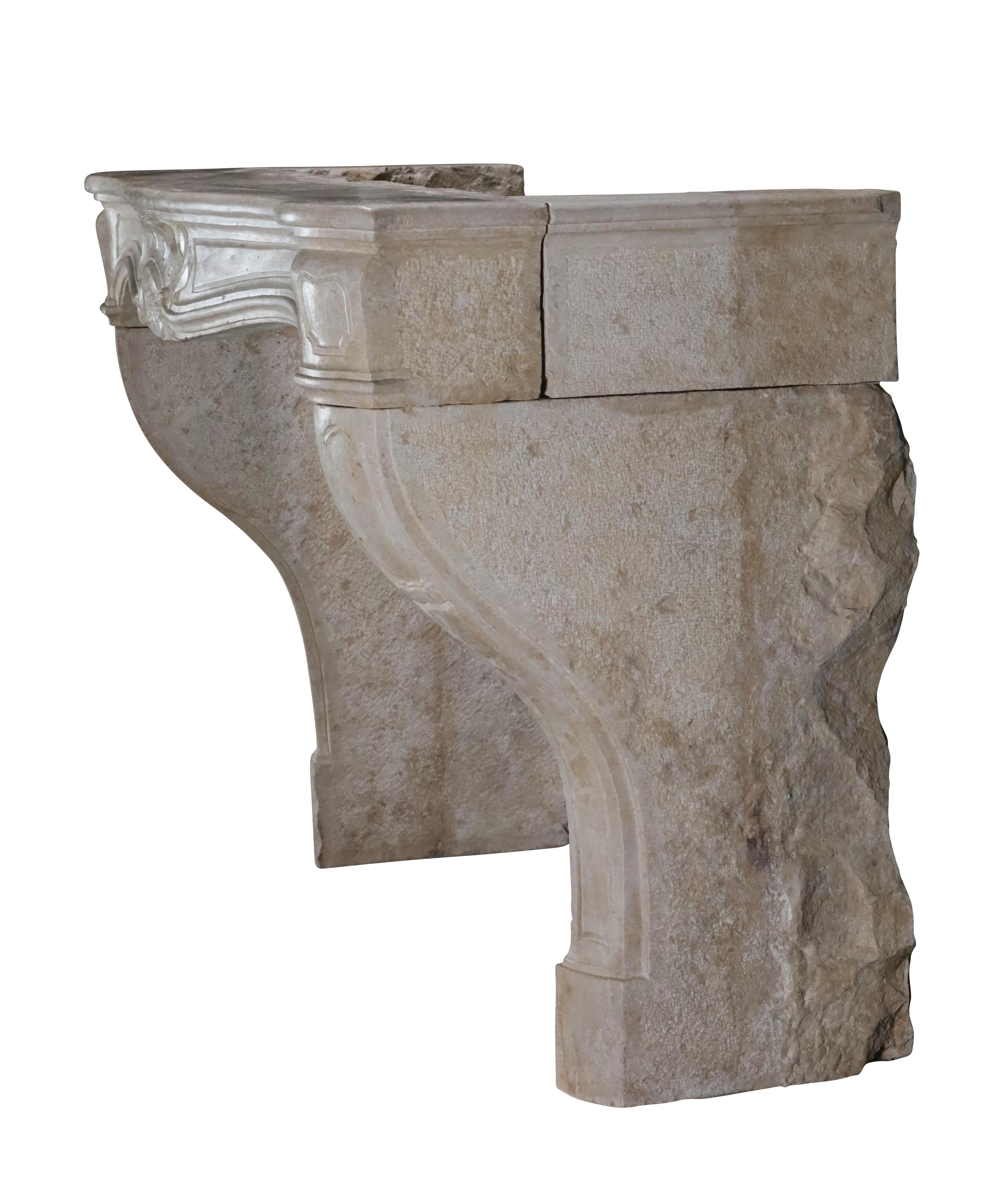 18th Century Classic French Regency Period Light Limestone Fireplace Mantle For Sale 6