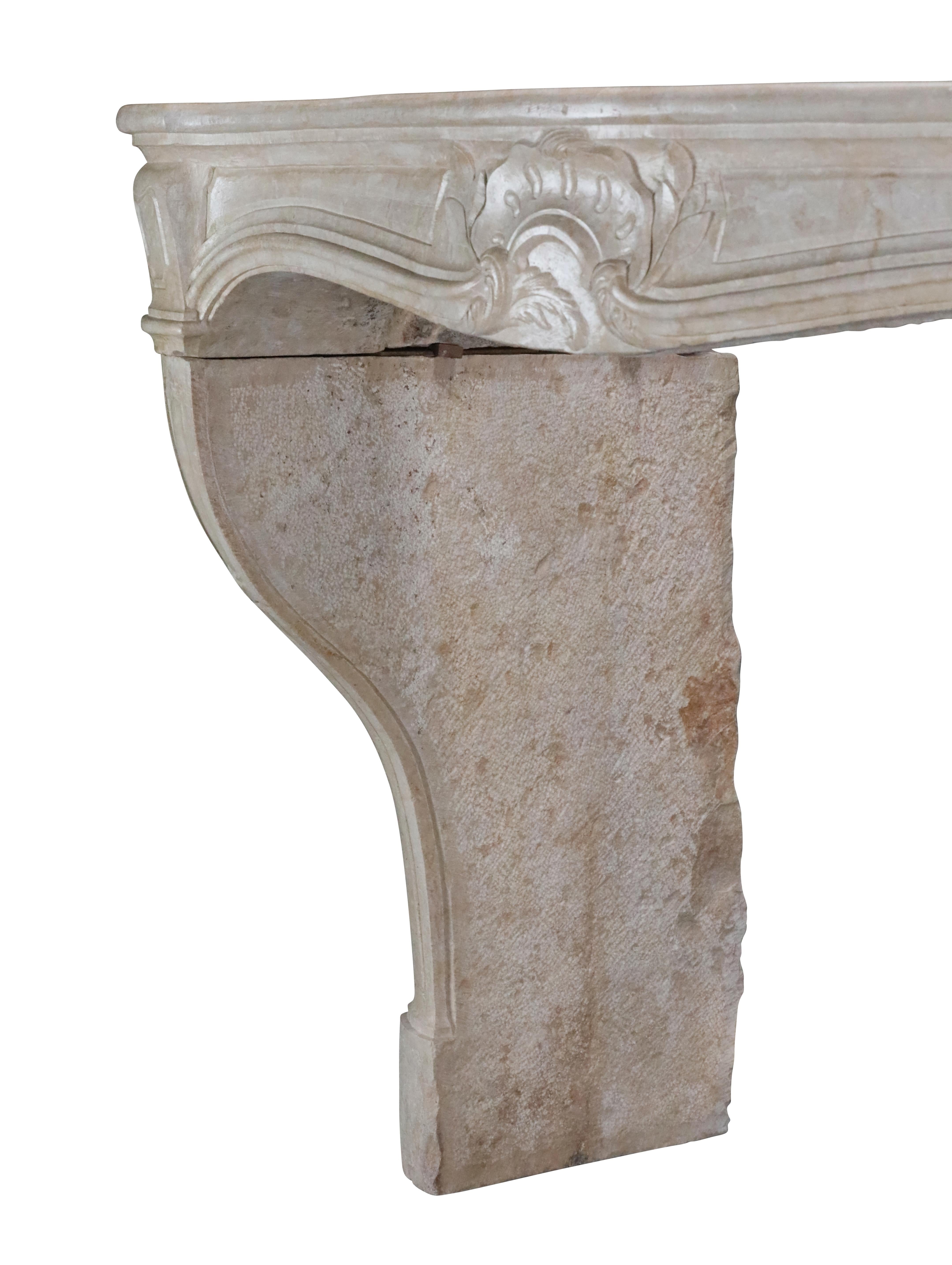 18th Century Classic French Regency Period Light Limestone Fireplace Mantle For Sale 9