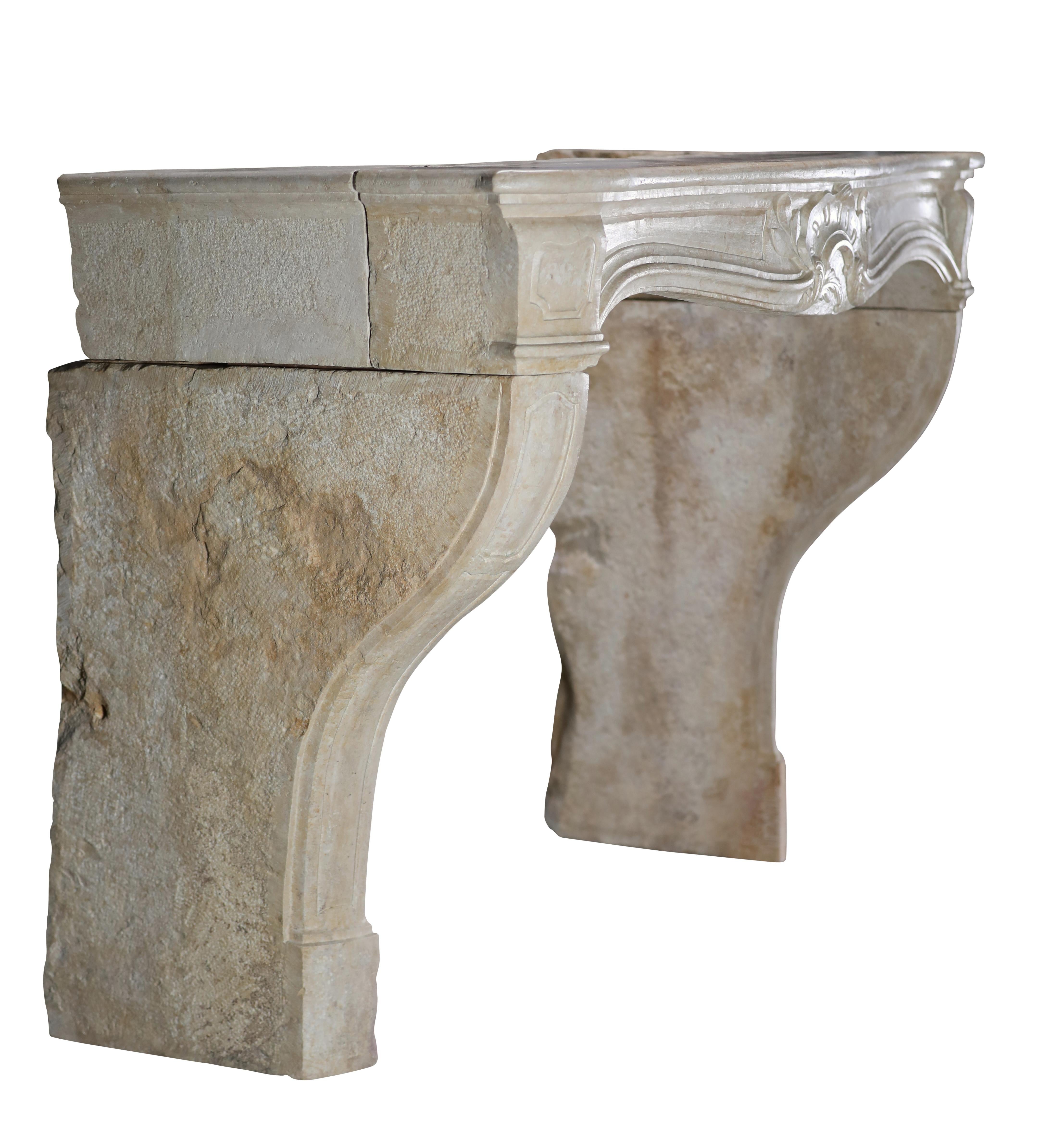 18th Century Classic French Regency Period Light Limestone Fireplace Mantle For Sale 13