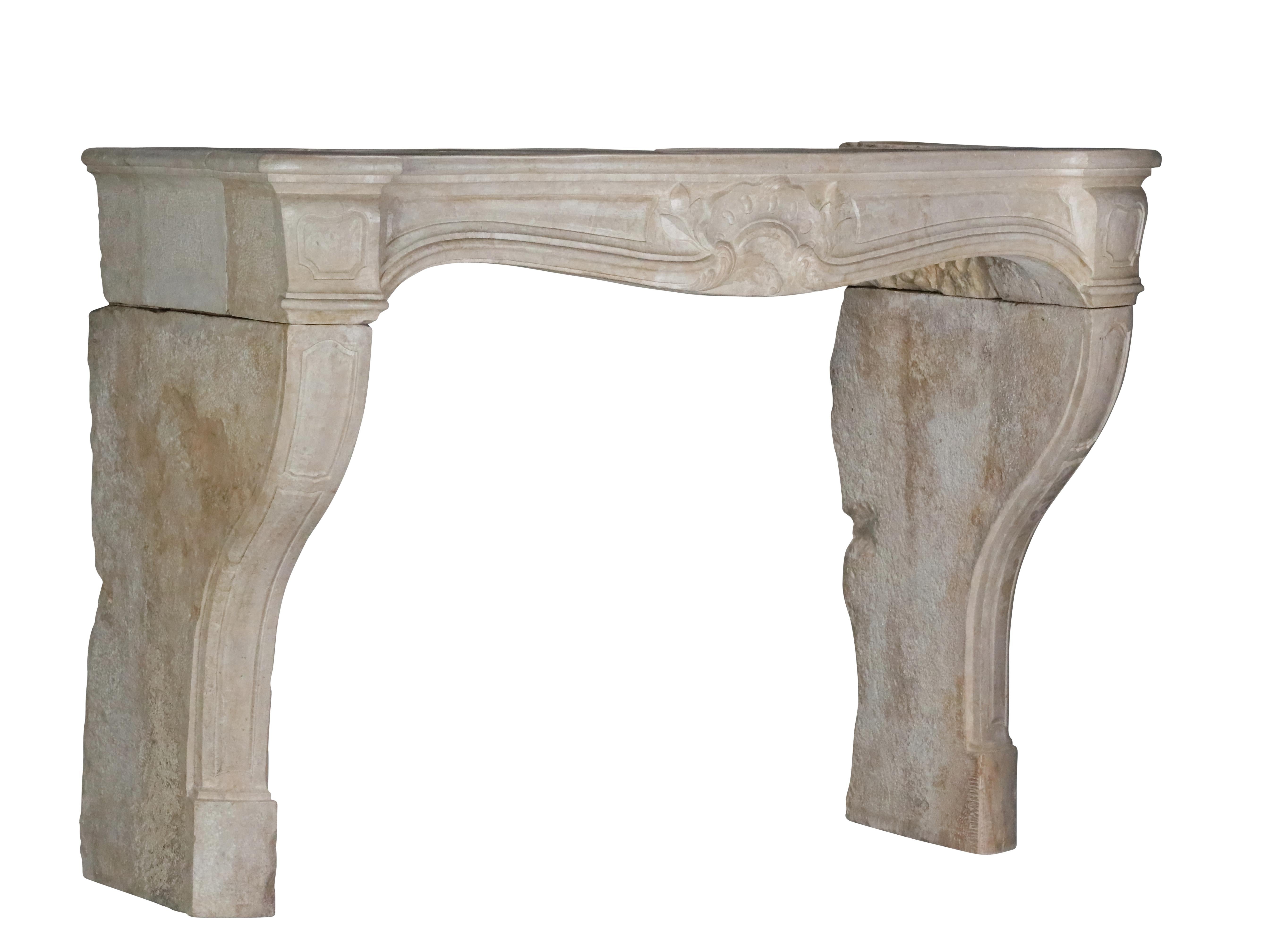 18th Century Classic French Regency Period Light Limestone Fireplace Mantle For Sale 2