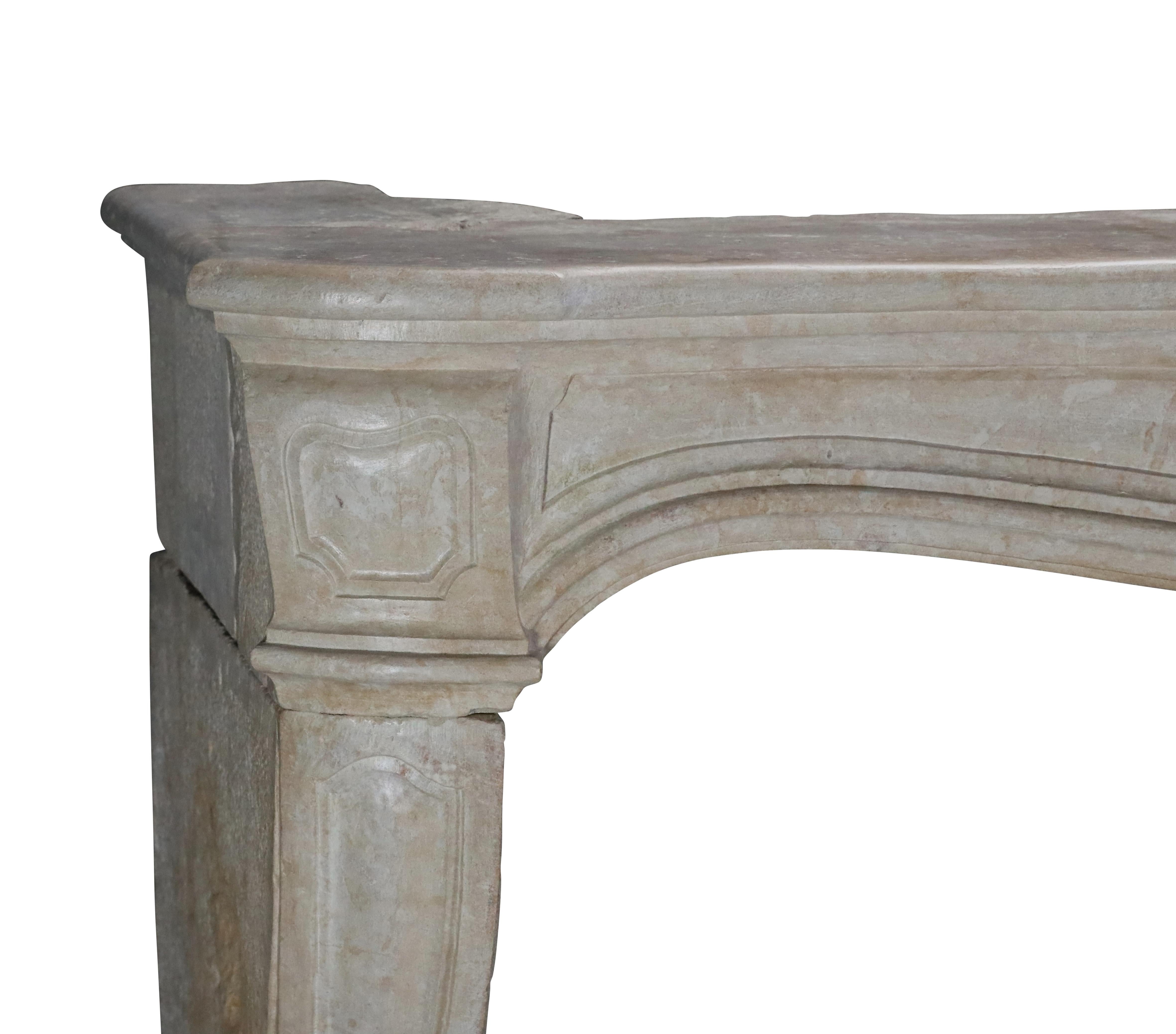 18th Century Classic French Regency Period Light Limestone Fireplace Mantle For Sale 3