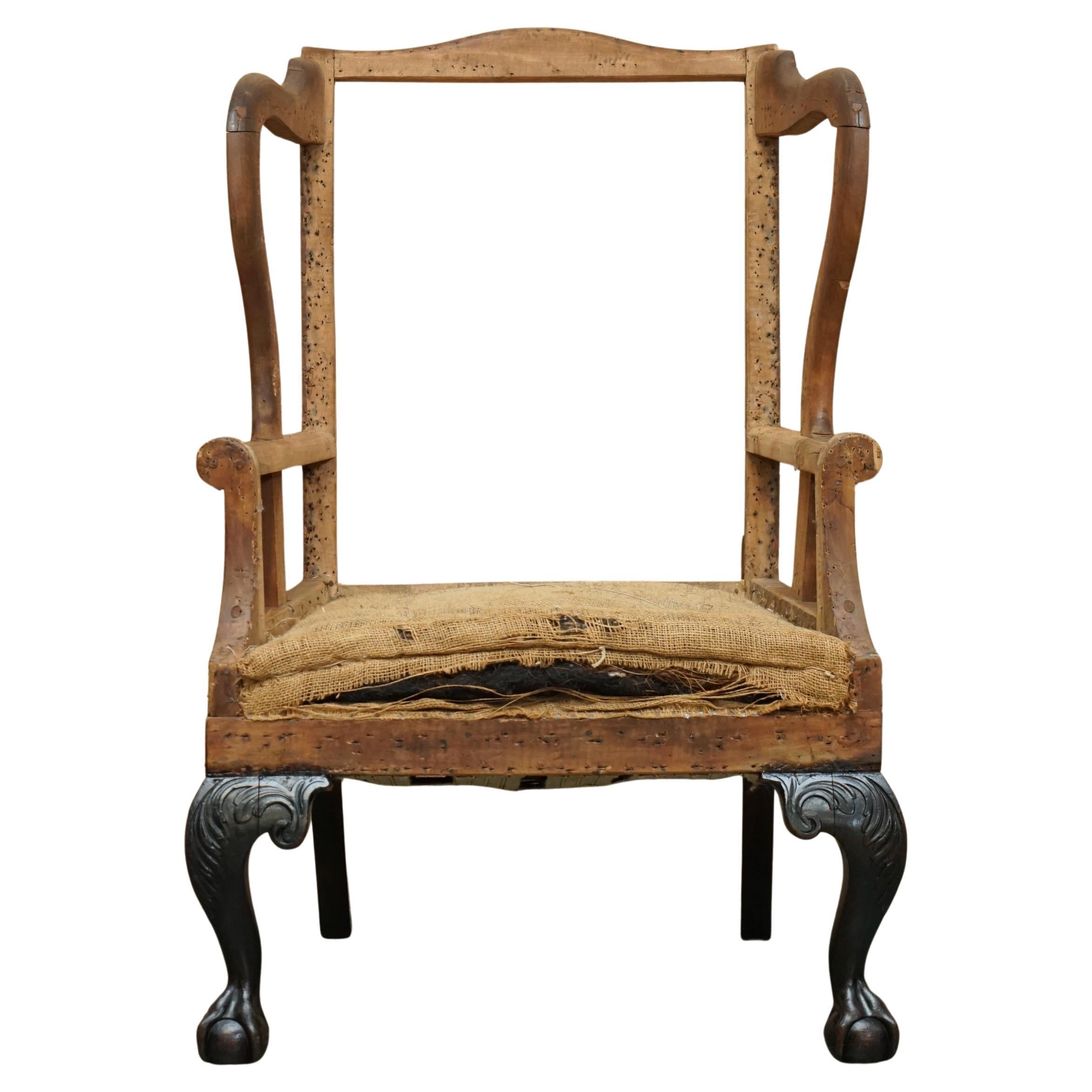18TH CENTURY CLAW & BALL FEET CARVED ANTiQUE WINGBACK ARMCHAIR FRAME For Sale