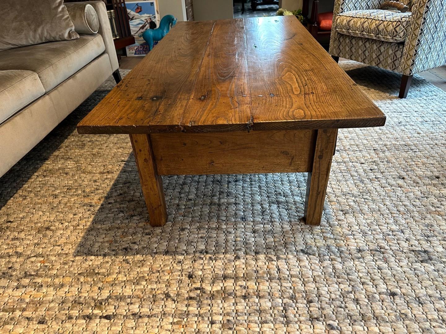 18th Century coffee table For Sale 2