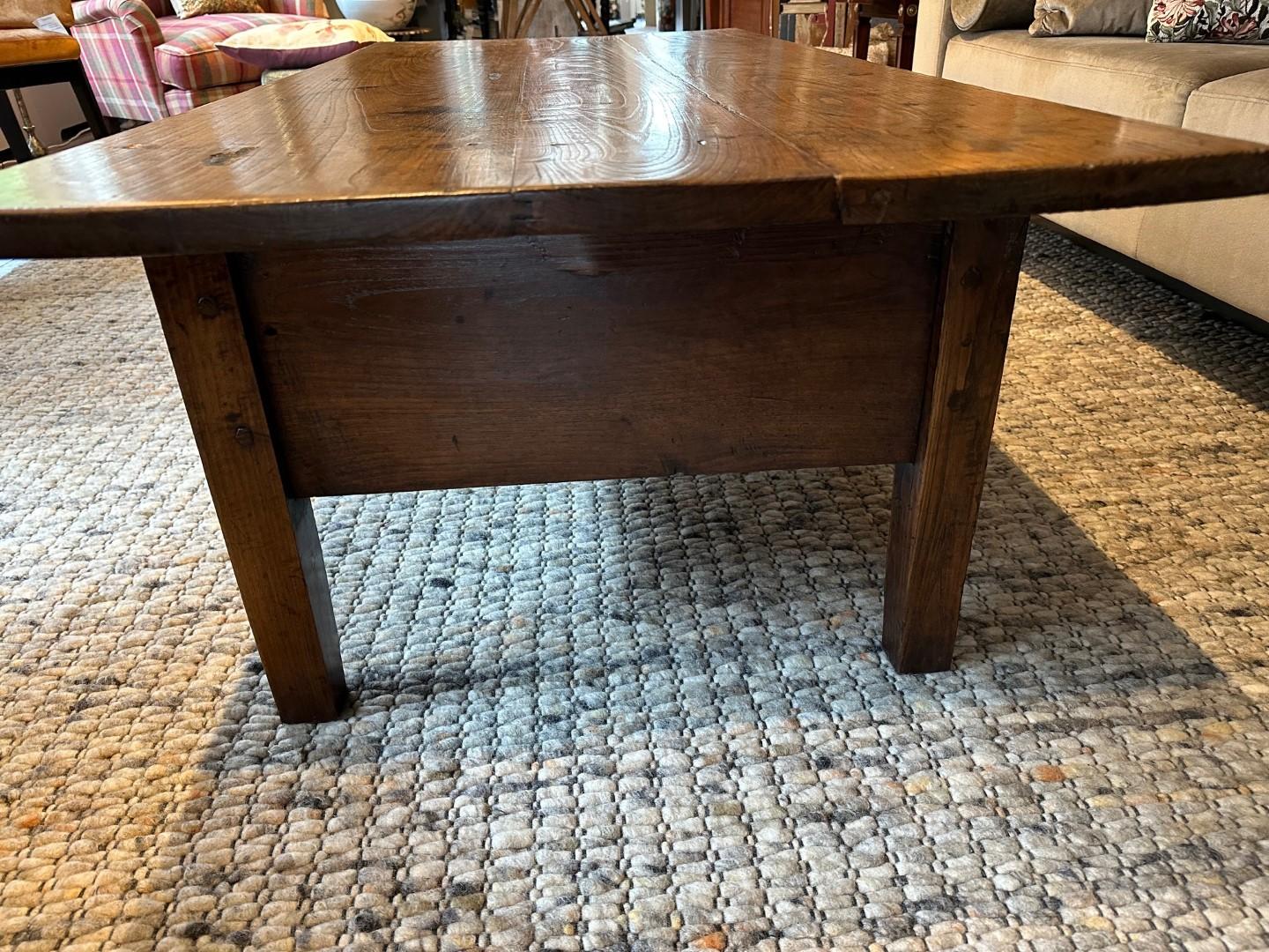 18th Century coffee table For Sale 3