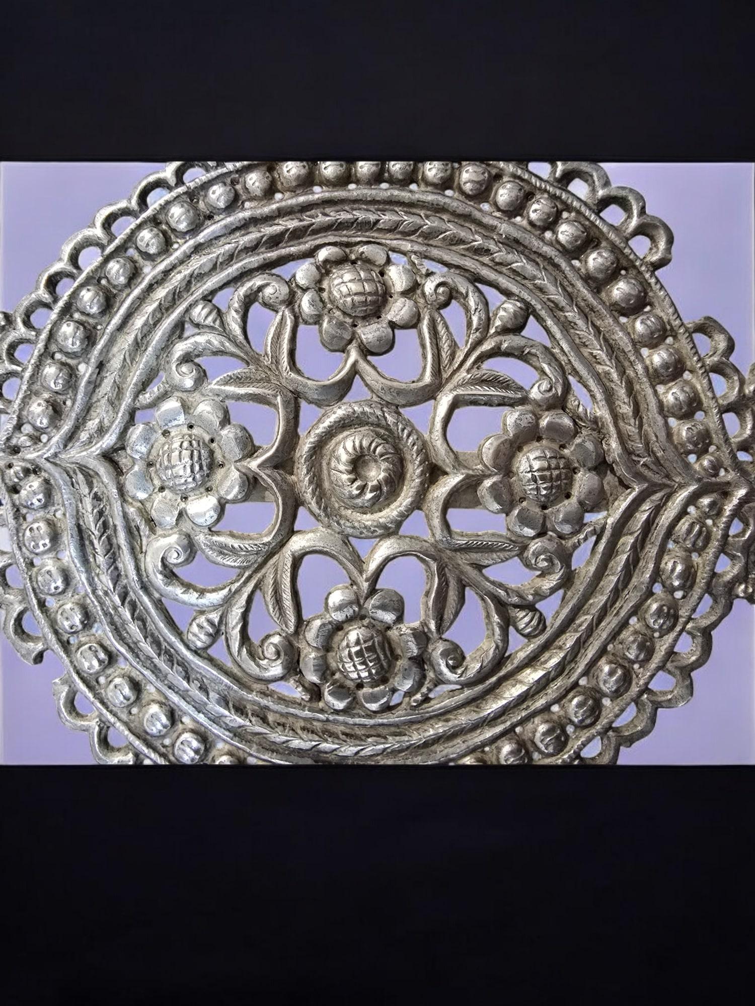 Mid-18th Century 18th-Century Colonial Silver Hairpin – Peru