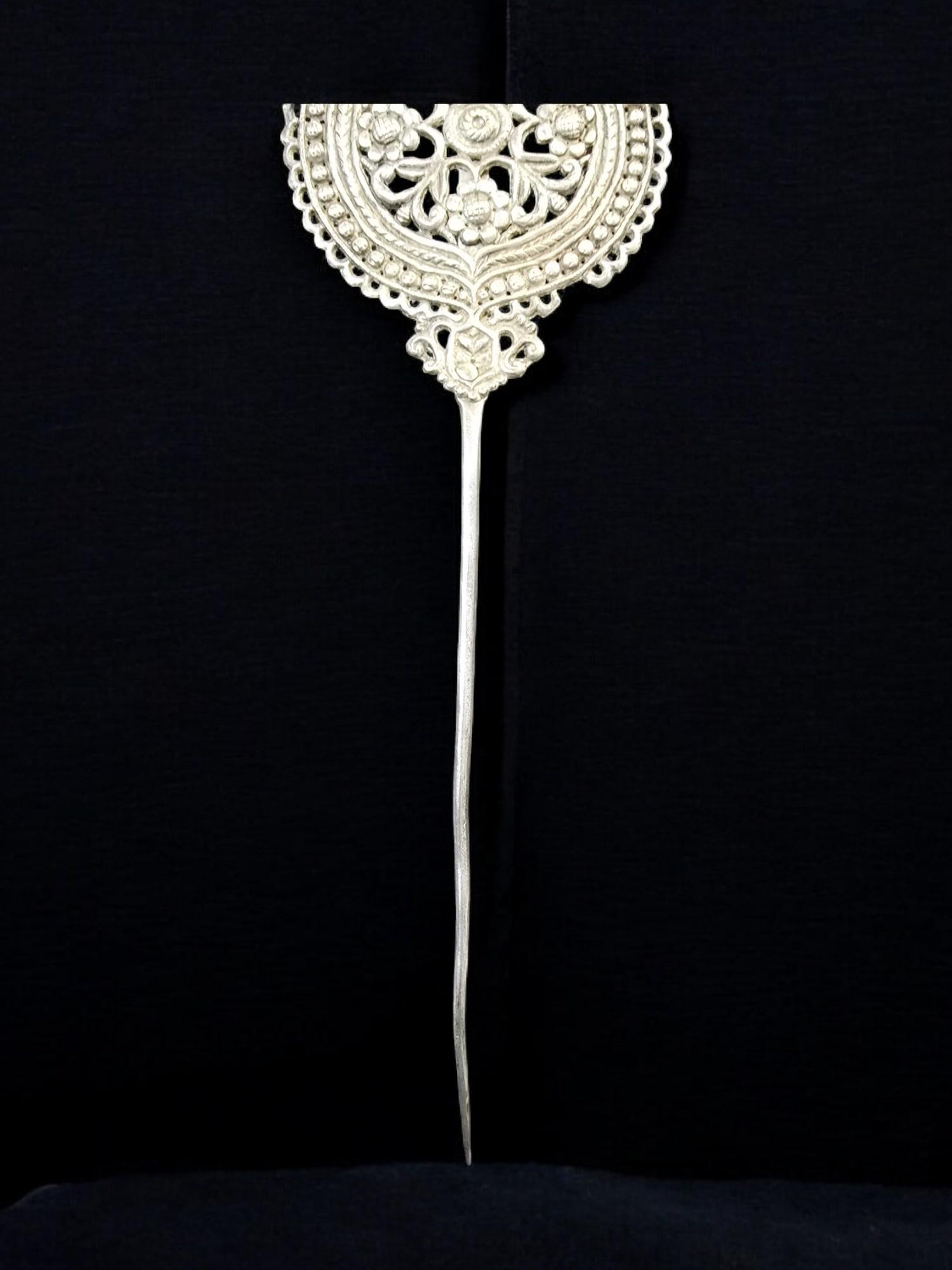 18th-Century Colonial Silver Hairpin – Peru 3