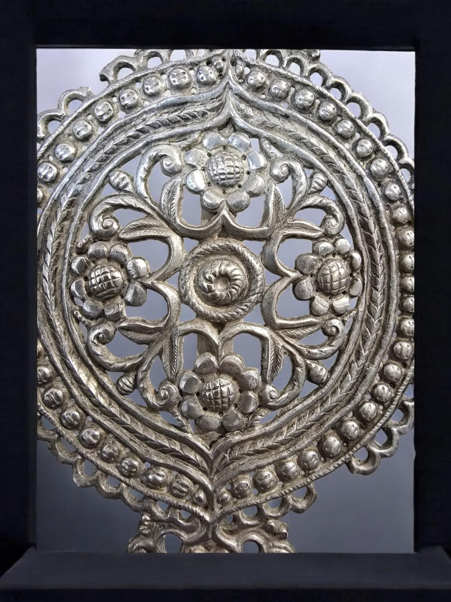 18th-Century Colonial Silver Hairpin – Peru 4