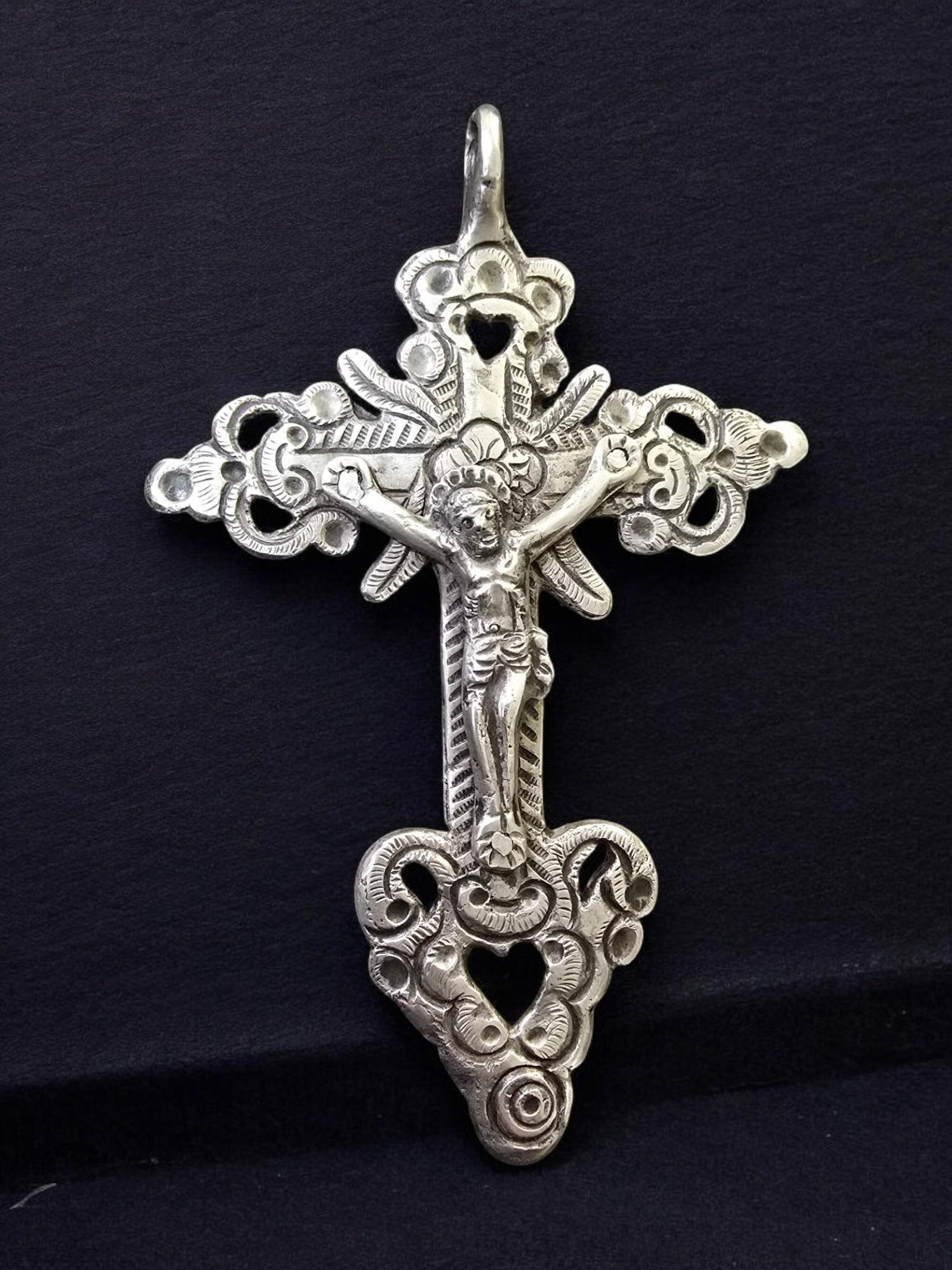 18th-Century Colonial Solid Silver Cross – Peru 7
