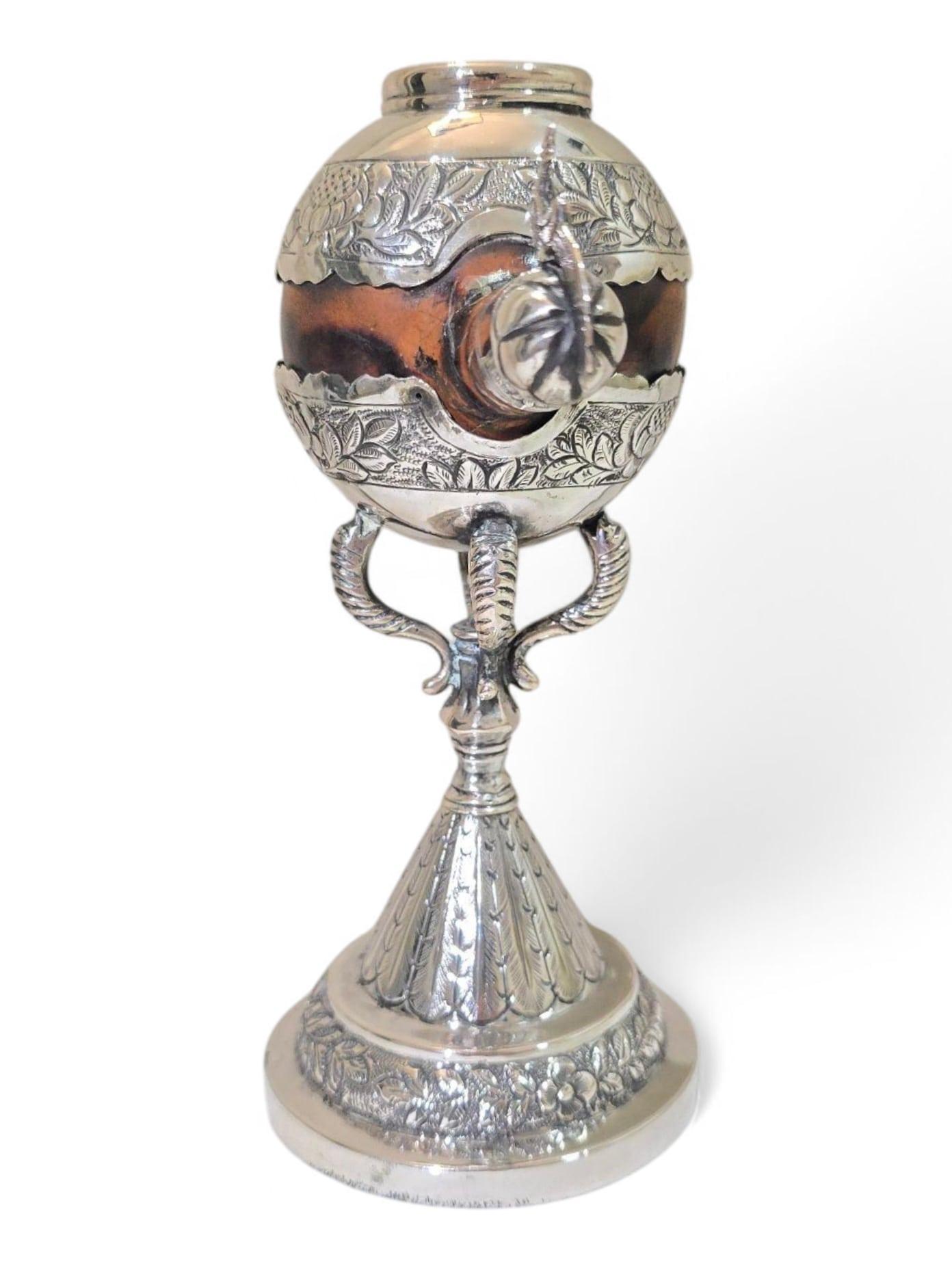 Coupe de matelot en argent massif Coloni du 18e siècle en vente 6