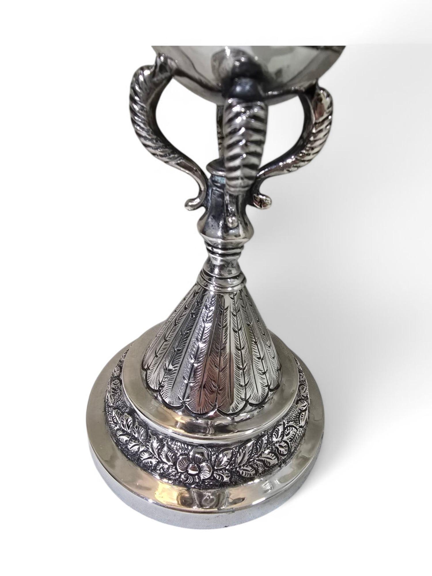 Coupe de matelot en argent massif Coloni du 18e siècle en vente 2
