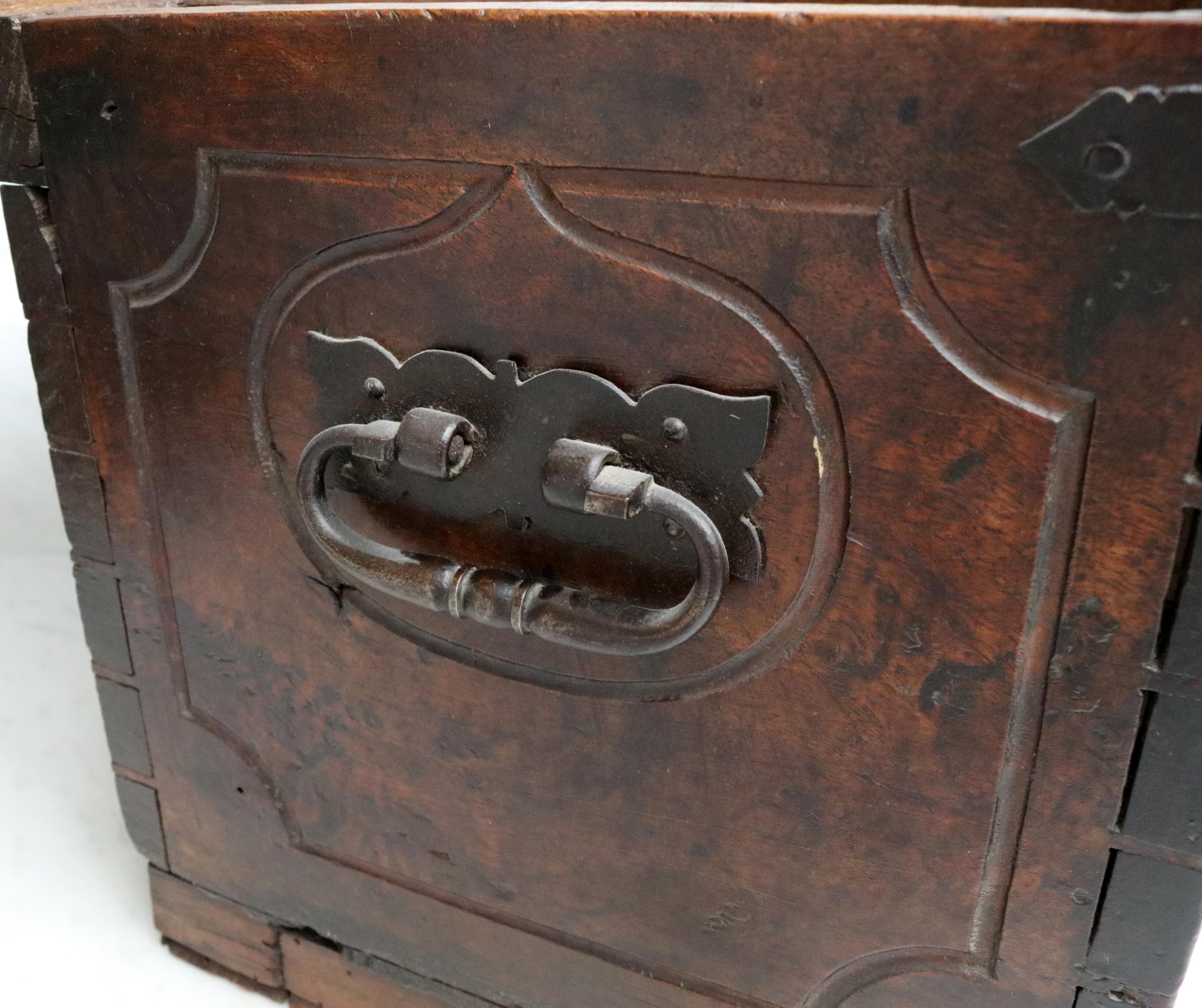 18th Century Colonial Wooden Chest with Relief Carvings and Iron Fittings For Sale 4