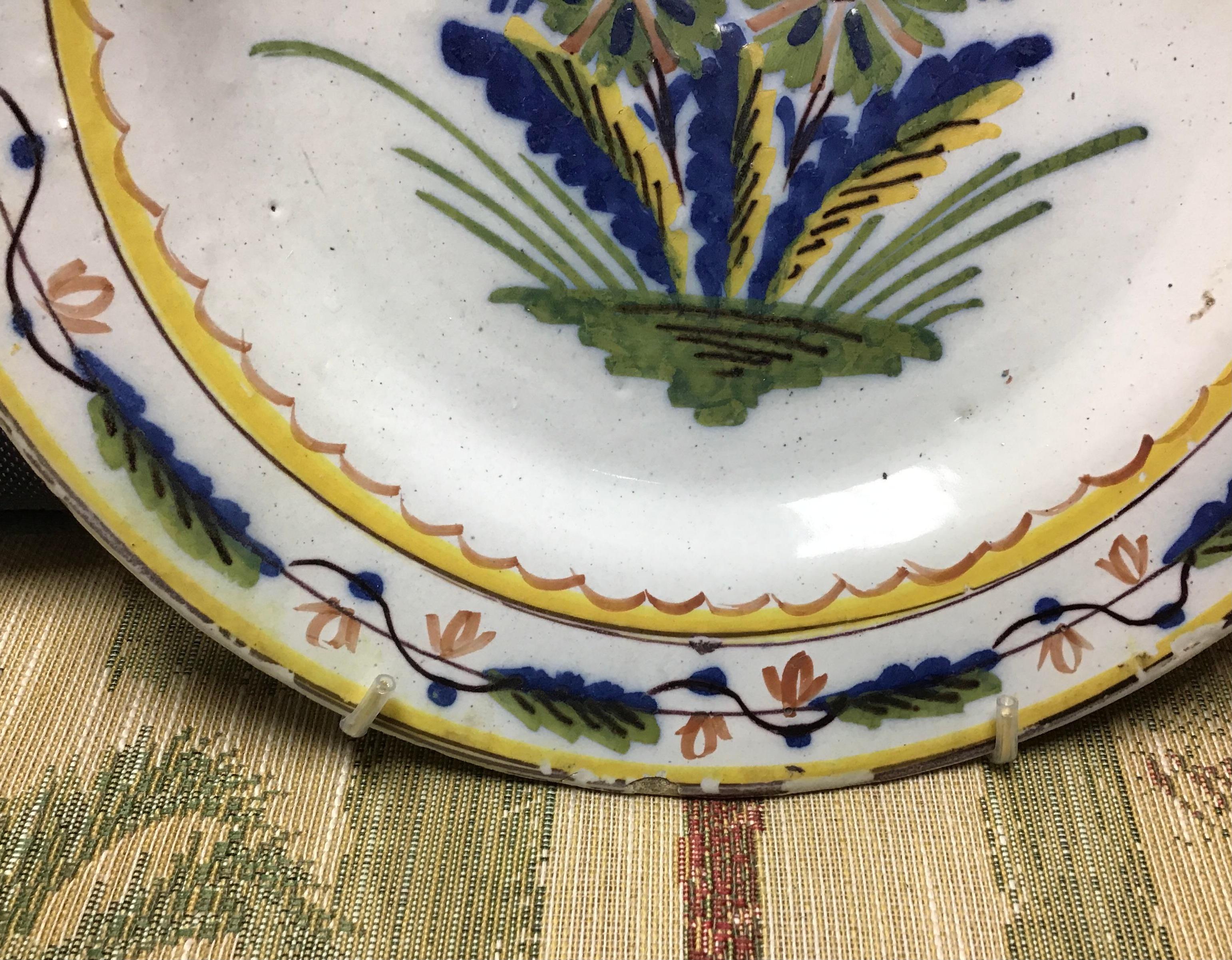 18th Century Colorful Dutch Delft Plate #2 In Fair Condition In Bradenton, FL