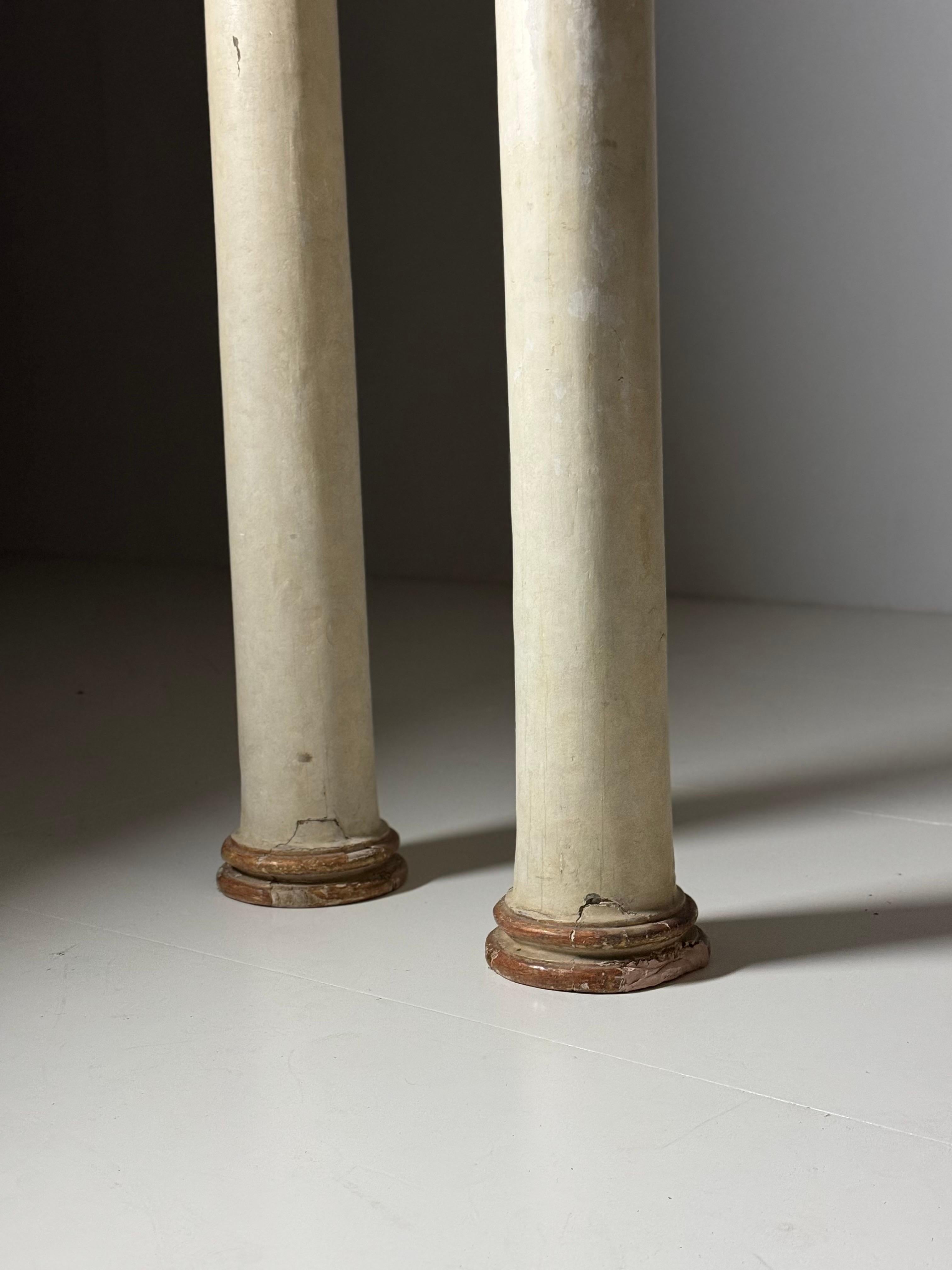 18th century columns with carved giltwood capitals For Sale 3