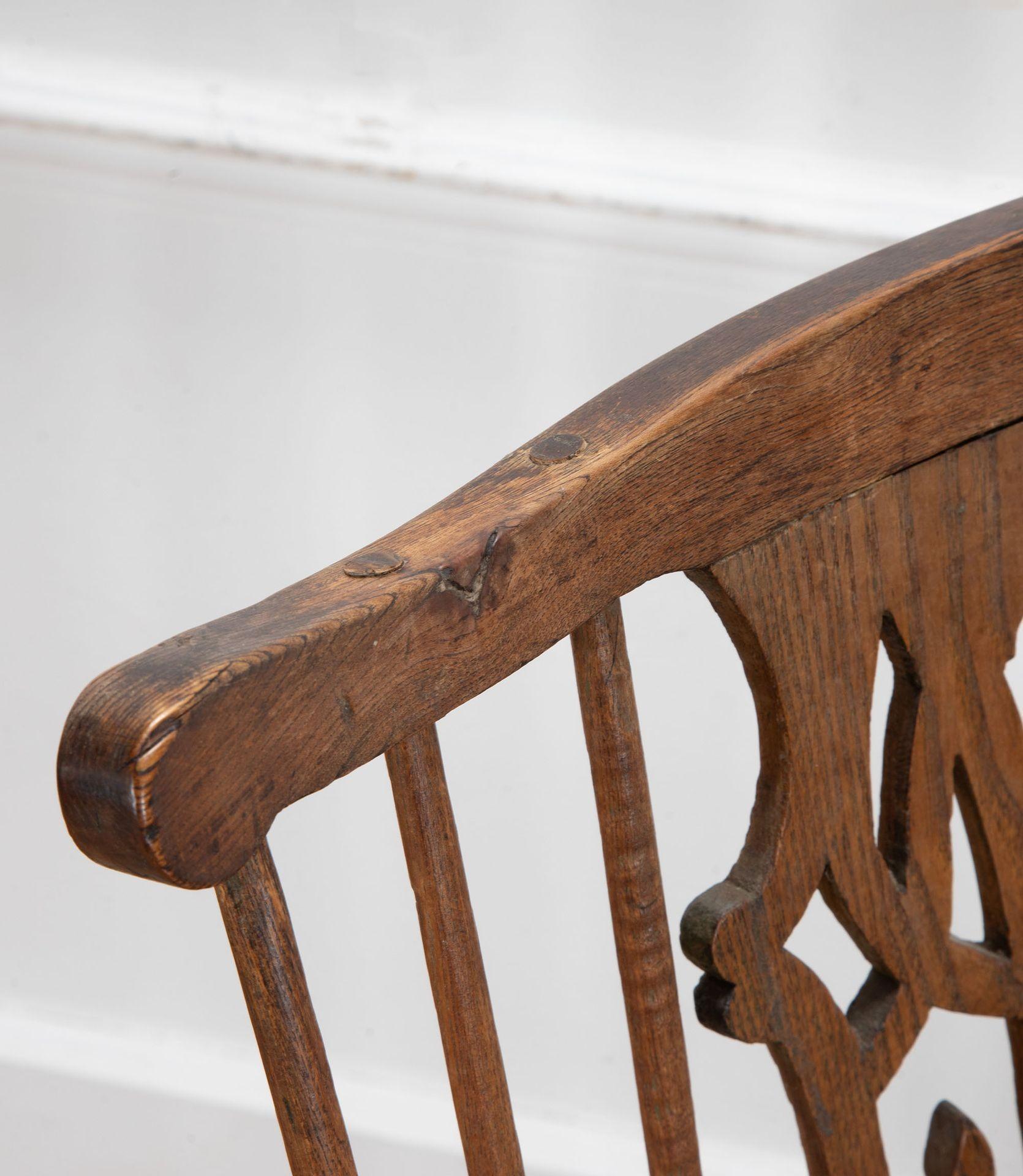 Chaise Windsor à dossier en peigne du 18e siècle Bon état - En vente à Gloucestershire, GB