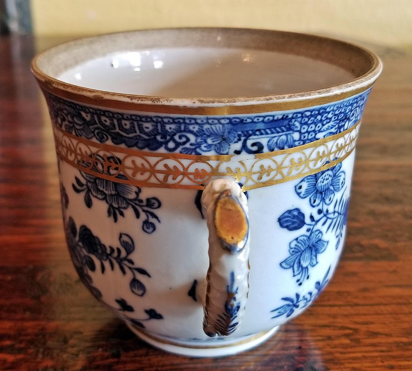 18th Century Continental 2 Handled Blue and White Mug with Gilding In Good Condition In Dallas, TX