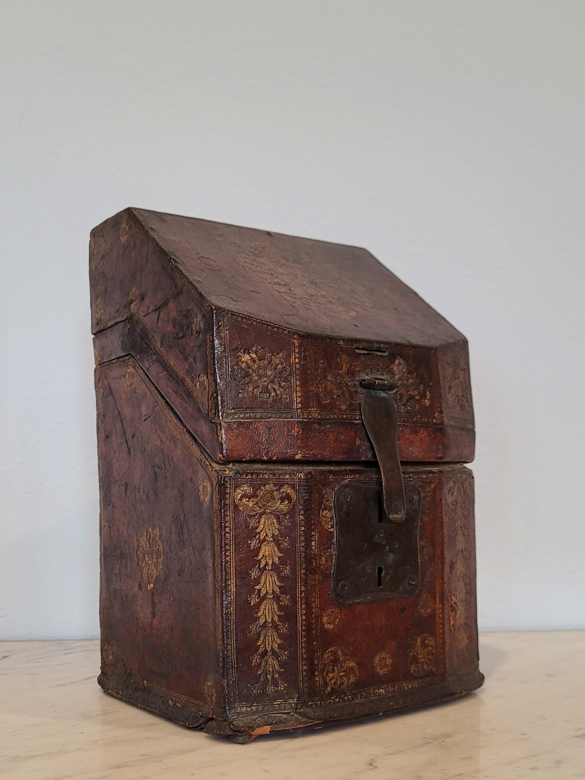 European 18th Century Continental Baroque Period Gilt Tooled Leather Clad Knife Box For Sale