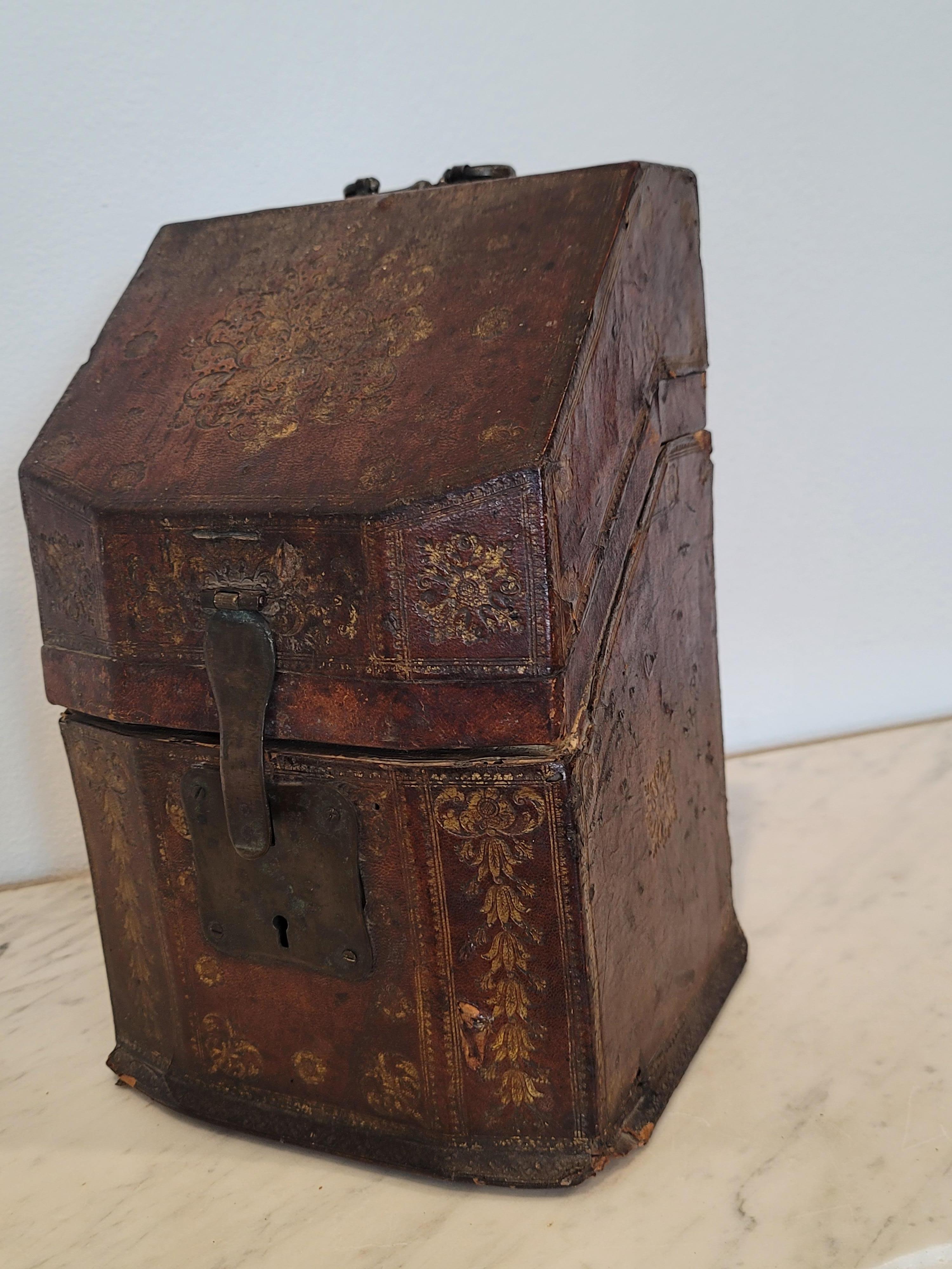18th Century Continental Baroque Period Gilt Tooled Leather Clad Knife Box For Sale 2
