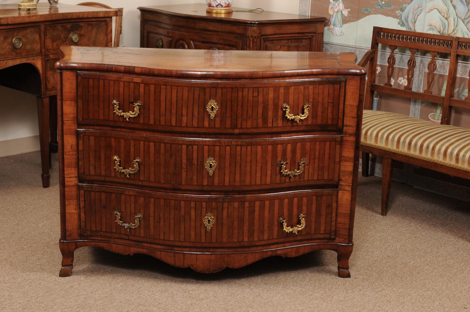  18th Century Continental Parquetry Inlaid Commode with Serpentine Front For Sale 1