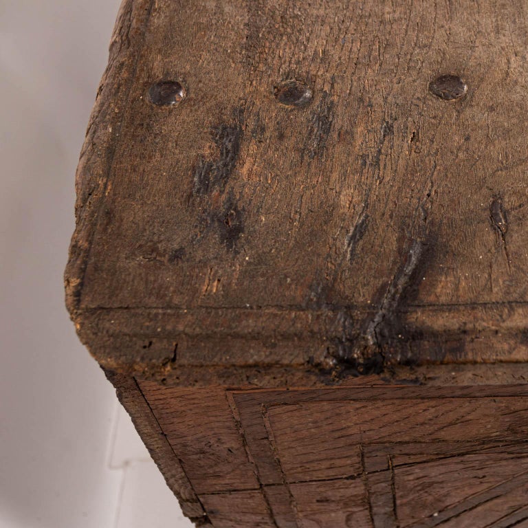 18th Century Continental Style Oakwood Blanket Chest For Sale at 1stDibs