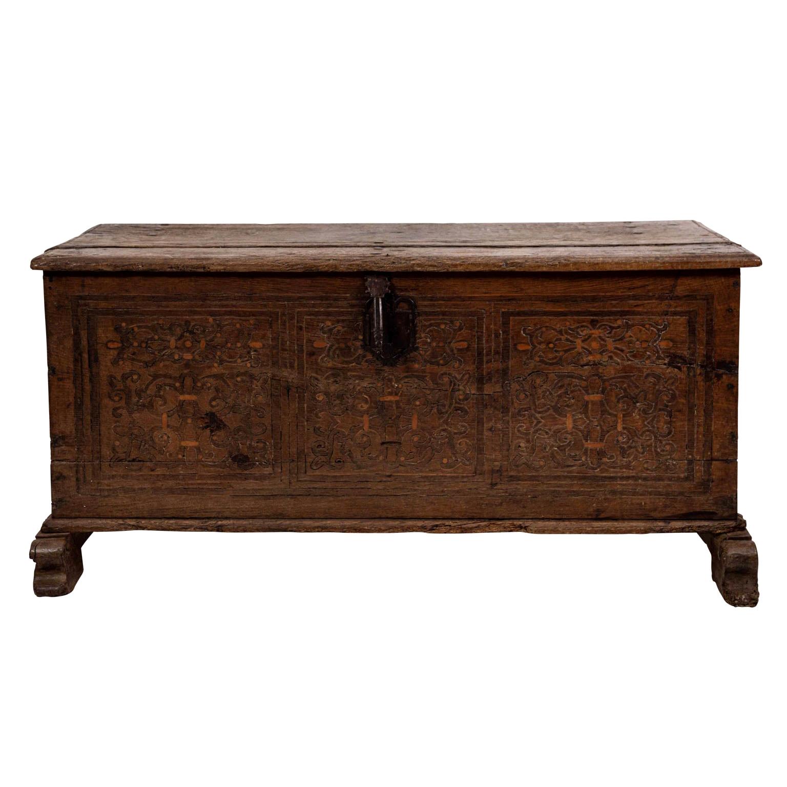 18th Century Continental Style Oakwood Blanket Chest For Sale