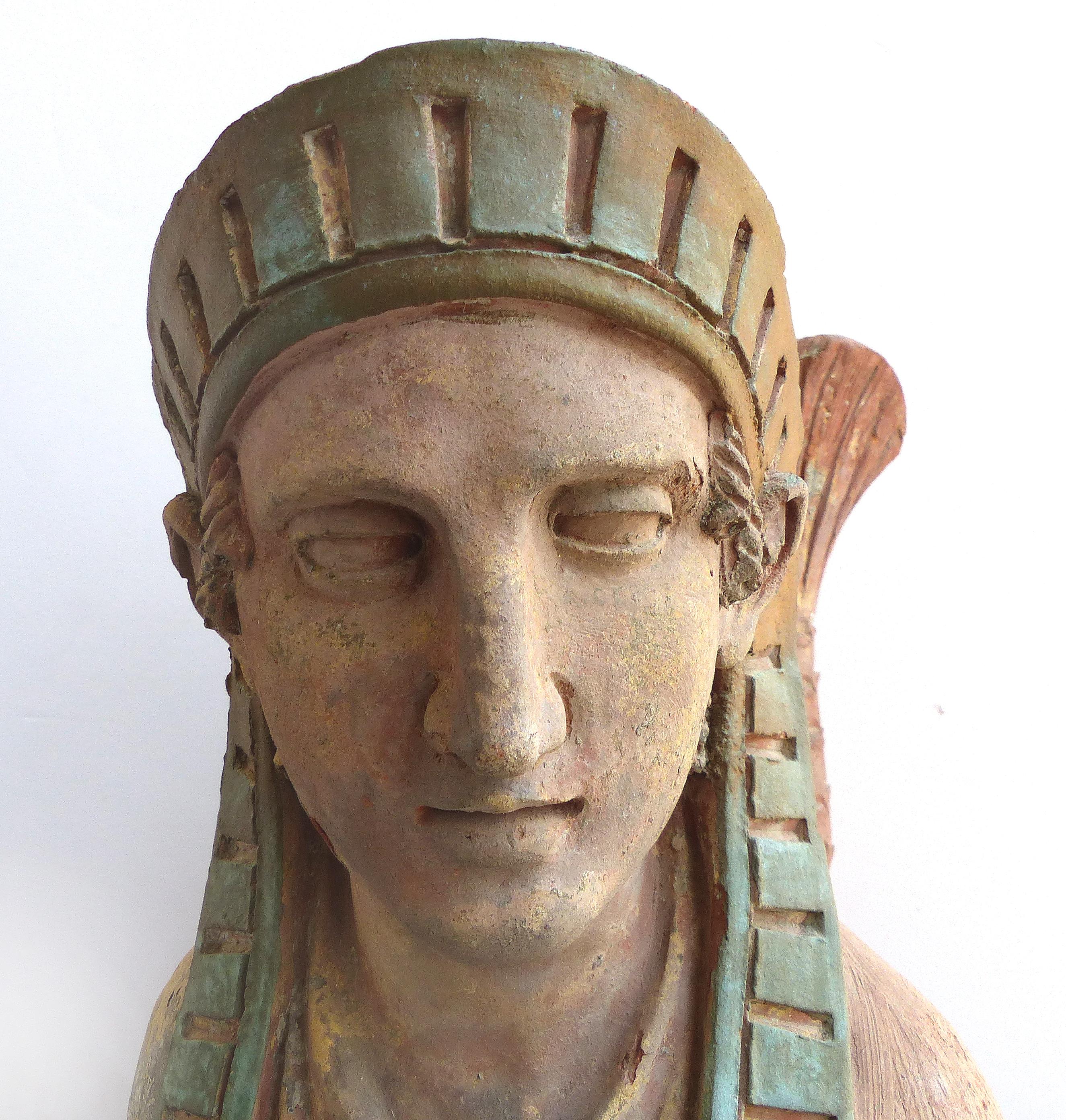 Esfinges continentales de terracota del renacimiento egipcio del siglo XVIII, pareja emparejada siglo XVIII y antes en venta