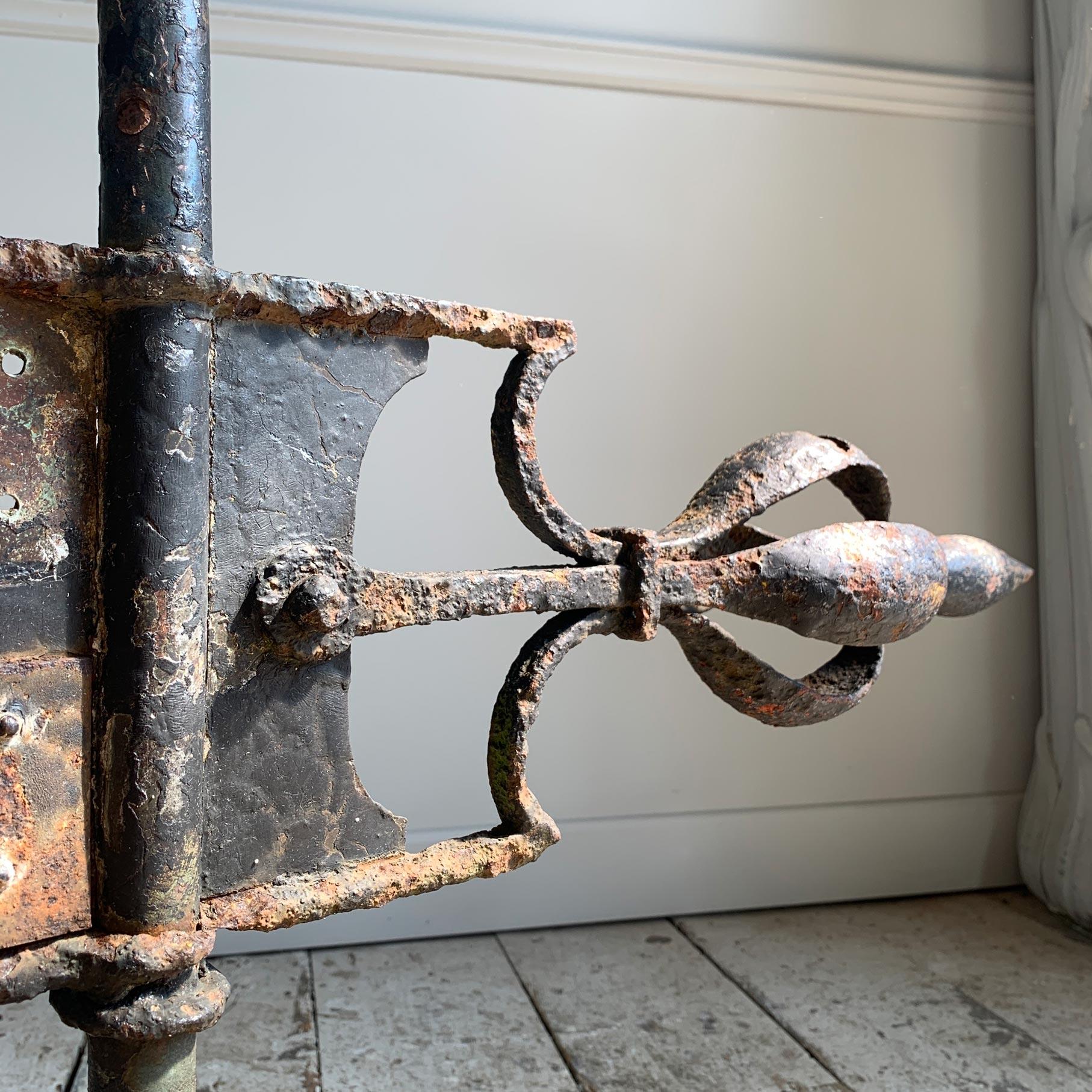 Vane à intempéries en cuivre et en fer du 18ème siècle fabriquée pour la succession Bon état - En vente à Hastings, GB