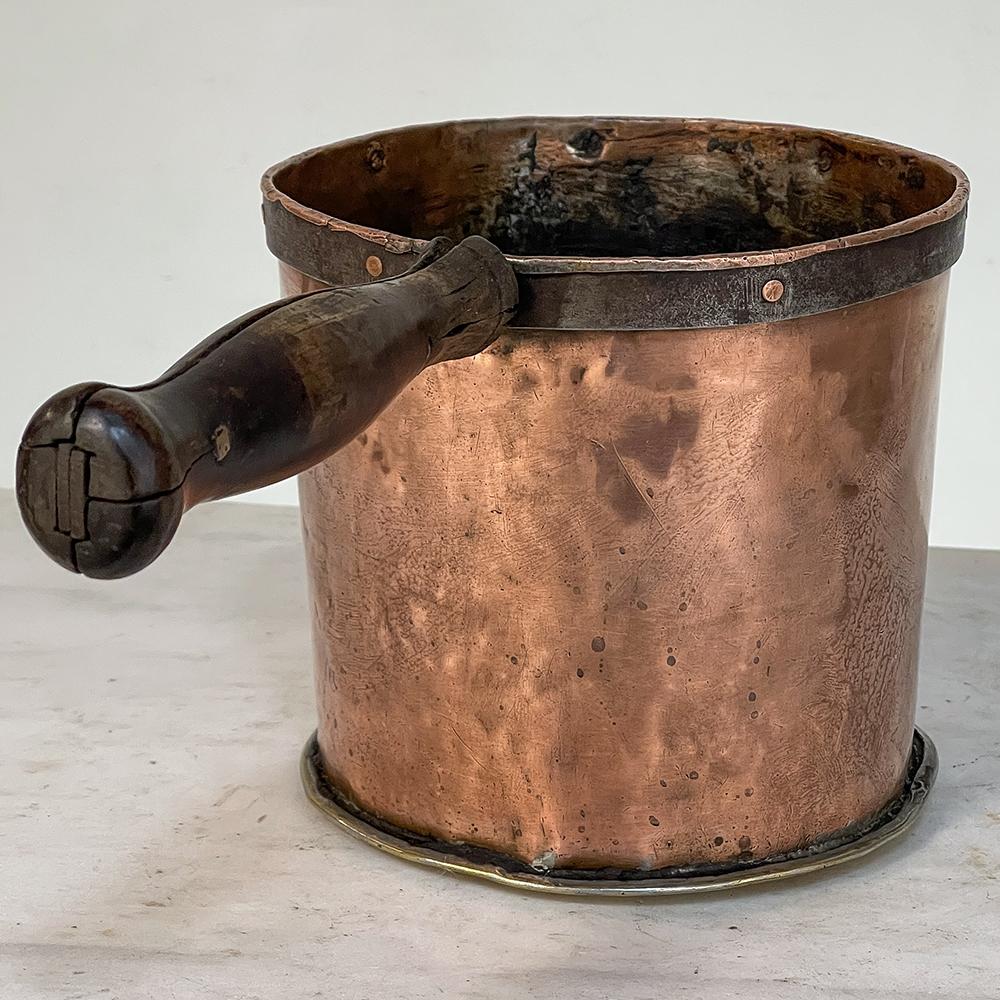 18th Century Copper & Brass Saucepot with Handle For Sale 4