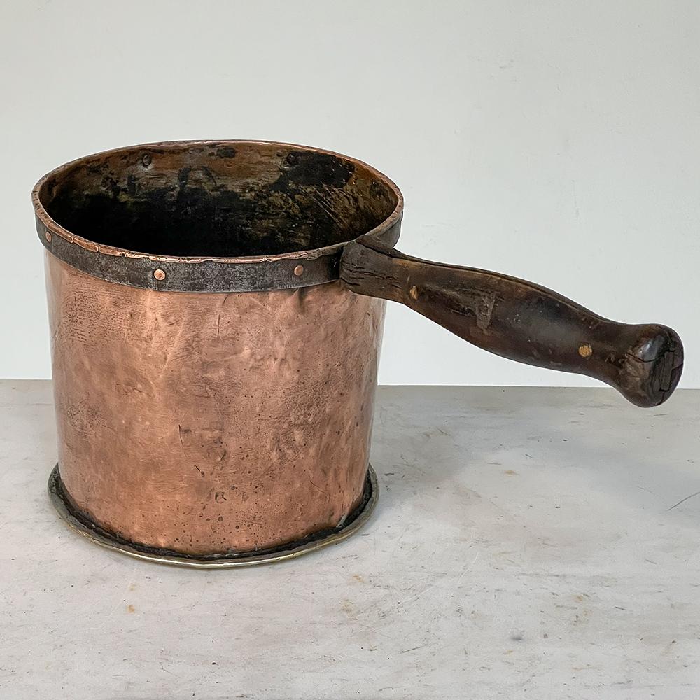 French 18th Century Copper & Brass Saucepot with Handle For Sale