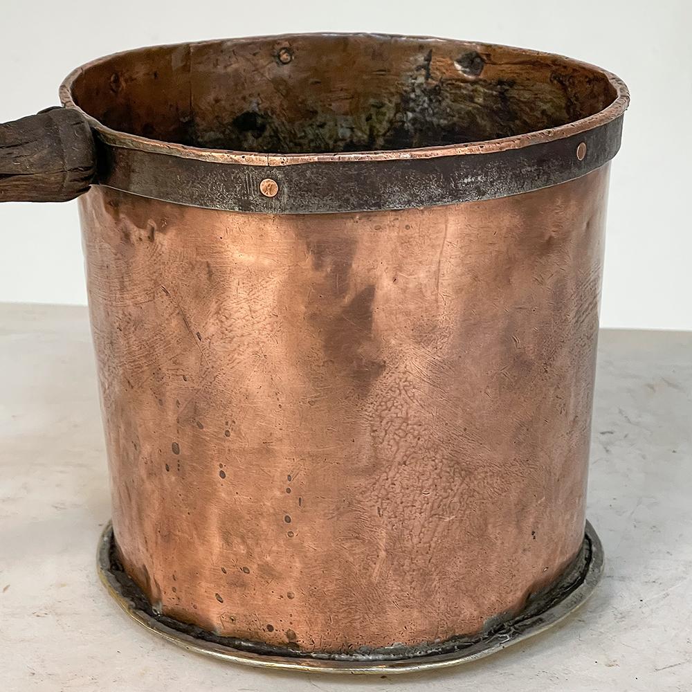 18th Century Copper & Brass Saucepot with Handle For Sale 2